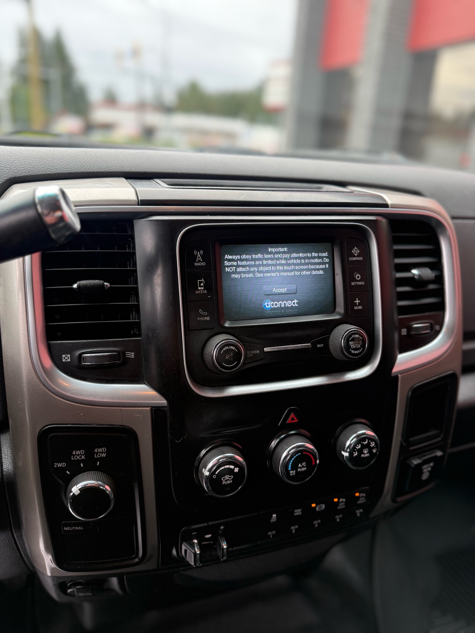 /grewalmotorsltd/2018-Ram-3500-33685169249799296.jpg