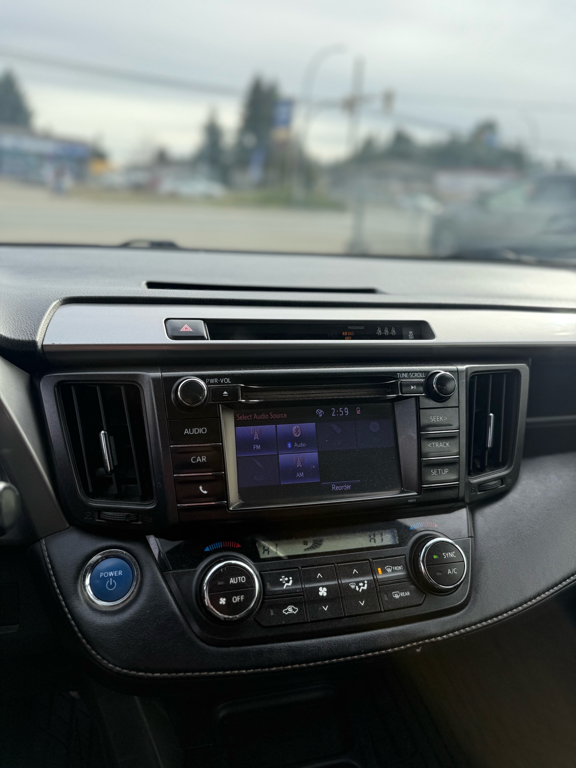 /grewalmotorsltd/2018-Toyota-RAV4-46396387550202367.jpg