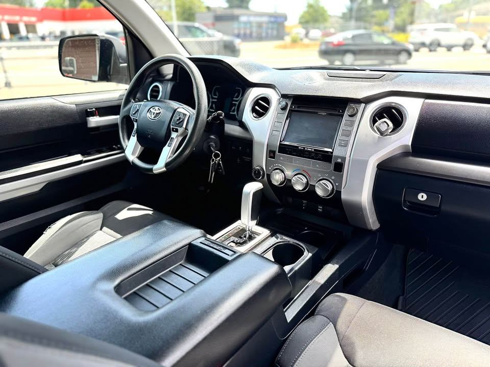 /grewalmotorsltd/2018-Toyota-Tundra-48564002414849505.jpg