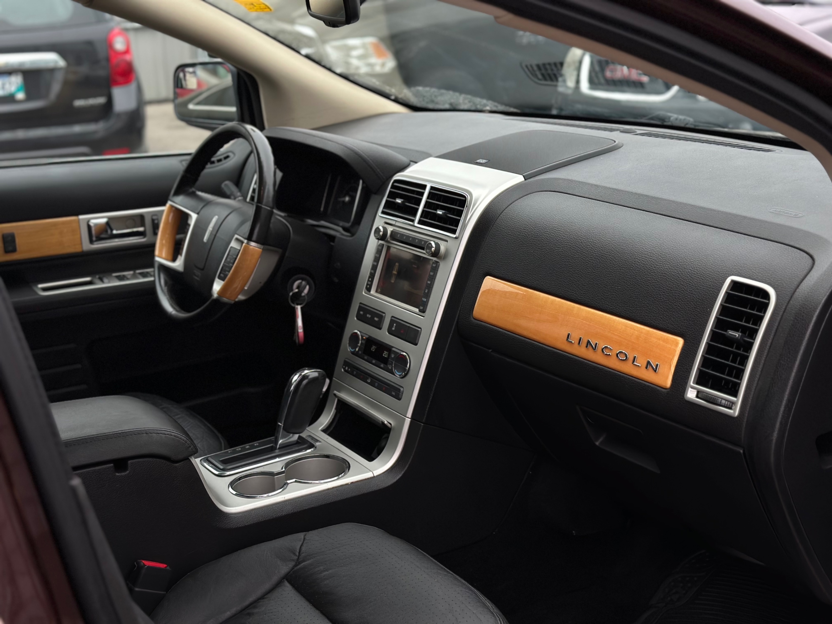 /gundhu/2010-Lincoln-MKX-6311530426651824.jpg