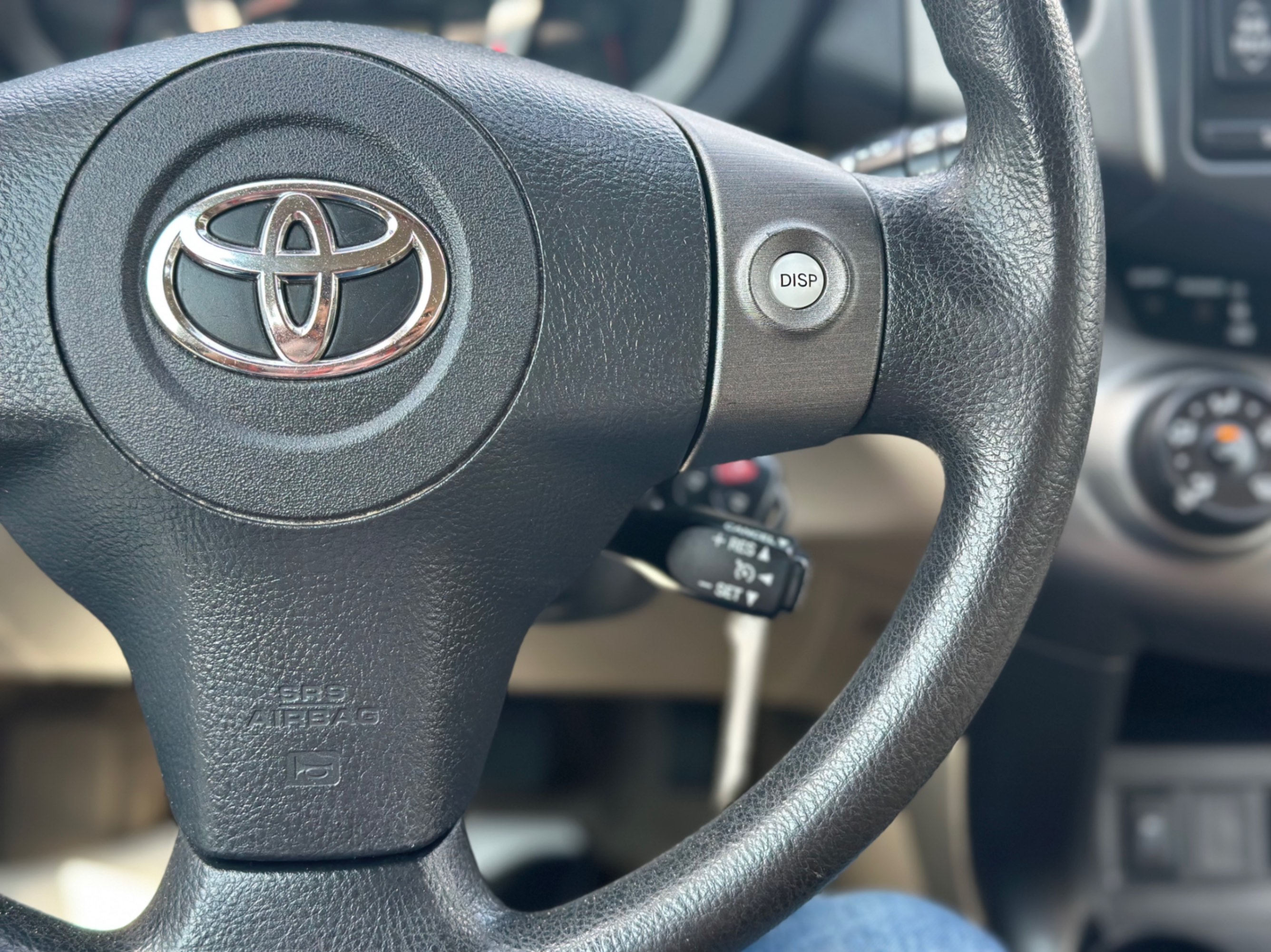 /gundhu/2012-Toyota-RAV4-9100736892886512.jpg