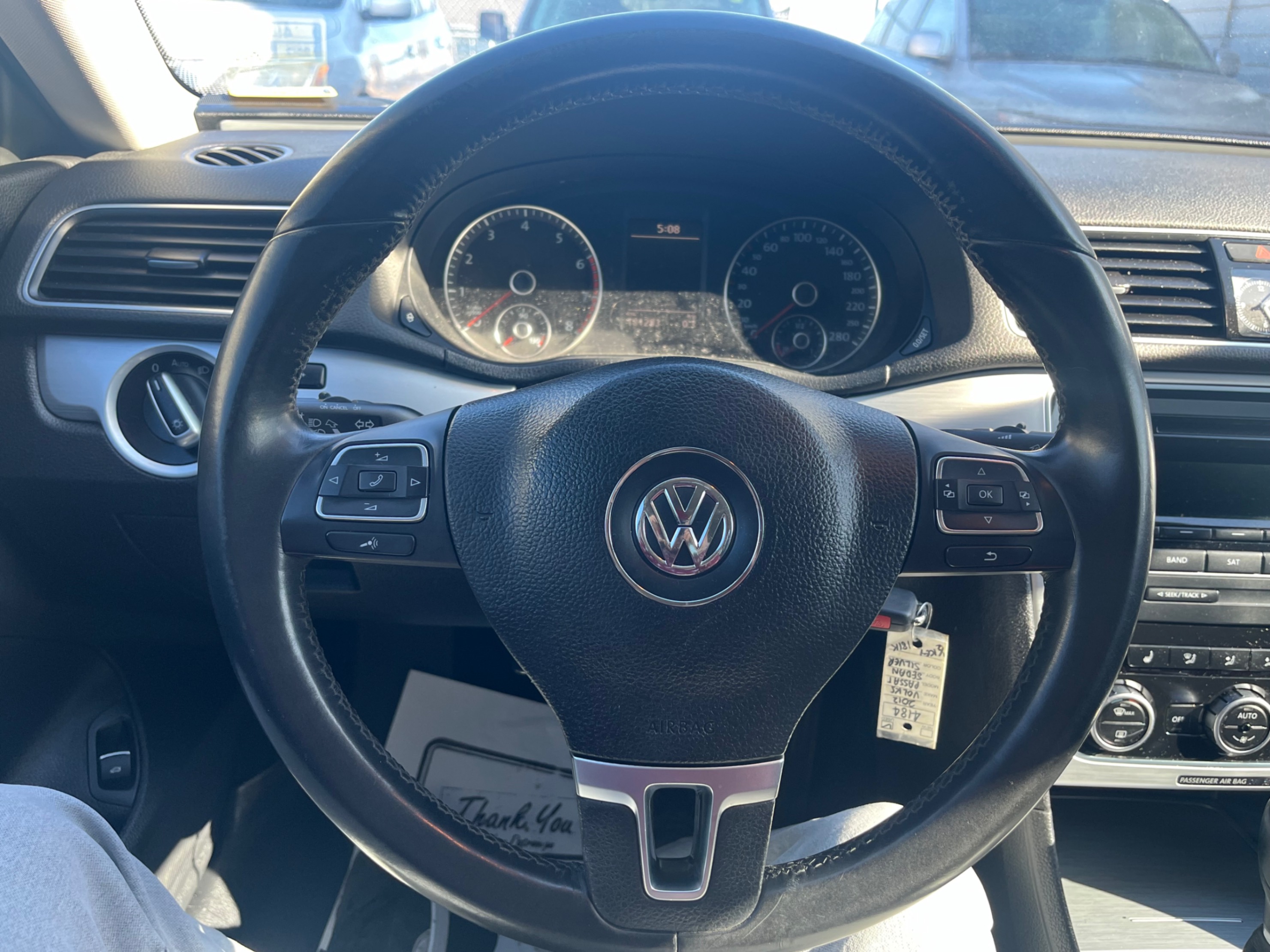 /gundhu/2012-Volkswagen-Passat-36065922011889273.jpg