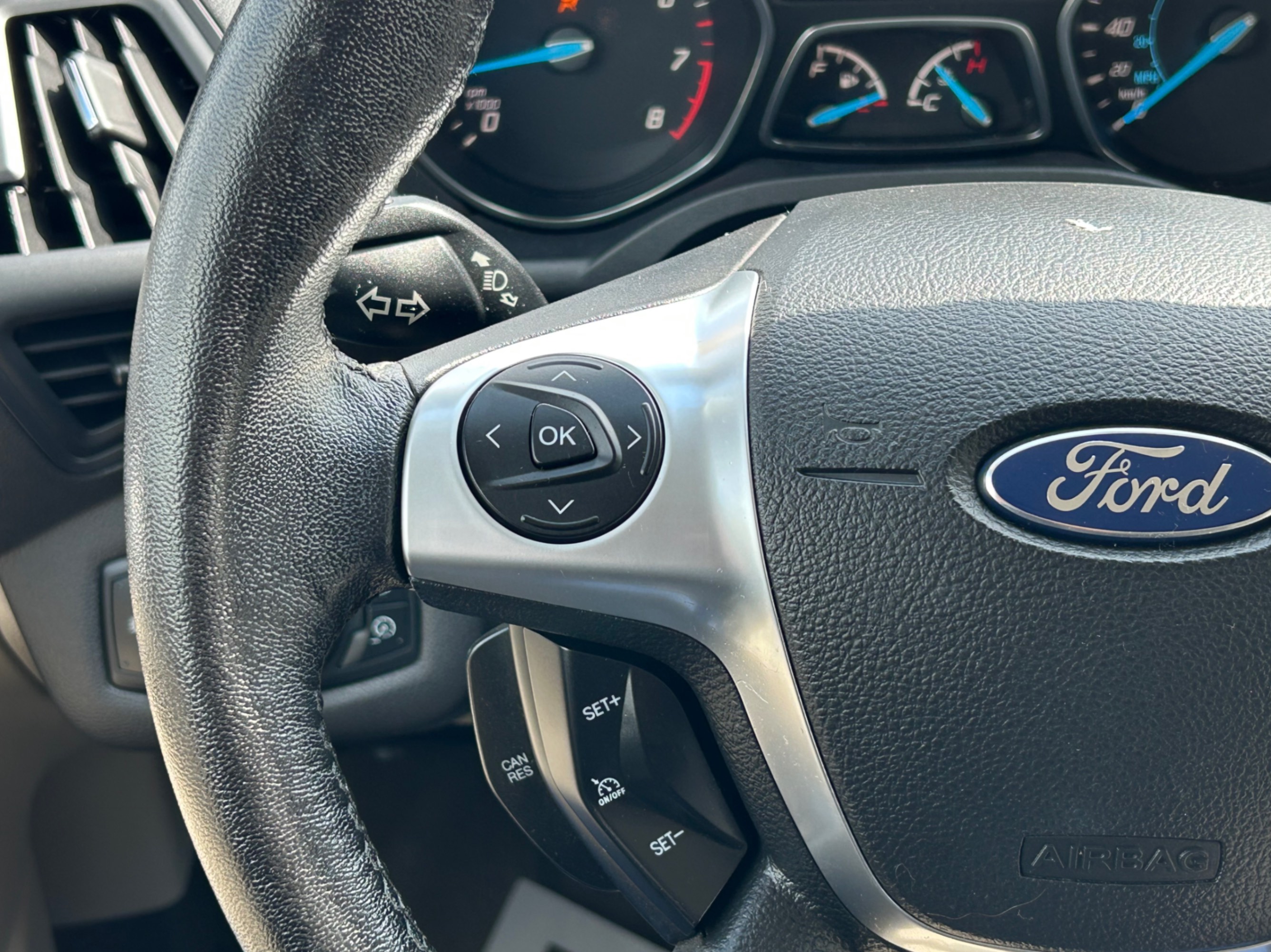 /gundhu/2013-Ford-Escape-721851651692053.jpg