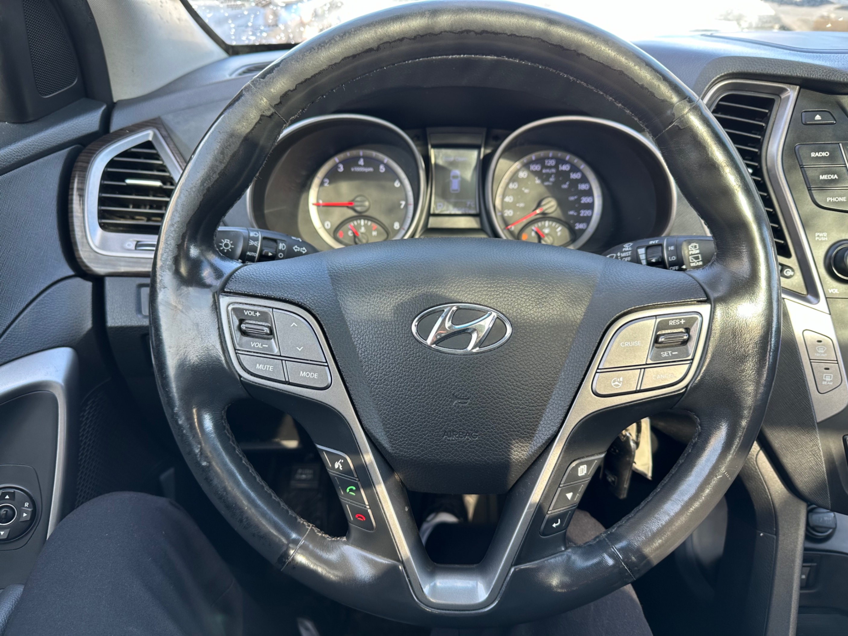 /gundhu/2013-Hyundai-SantaFe-45377382925251974.jpg