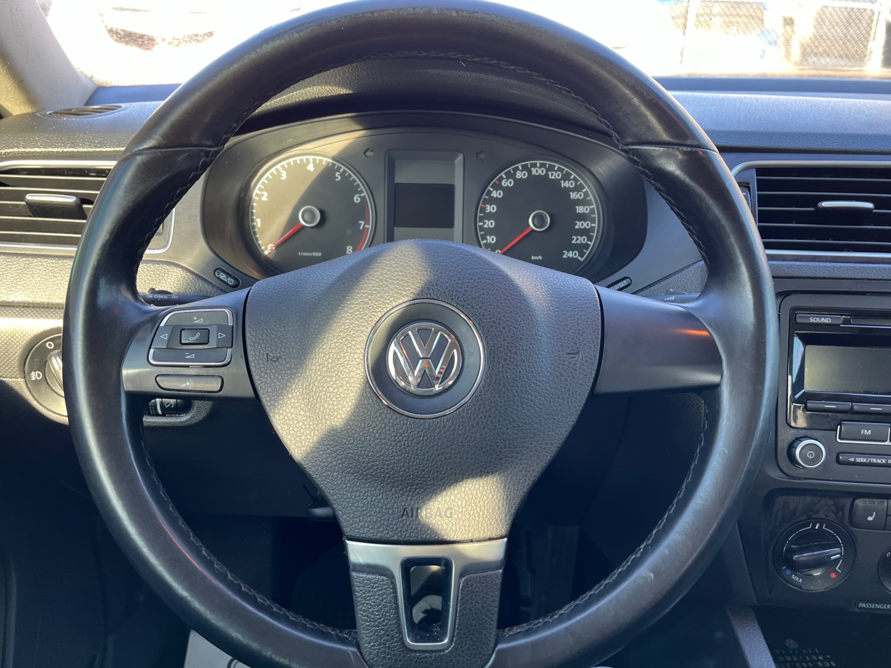 /gundhu/2013-Volkswagen-JettaSedan-5811931757816235.jpg