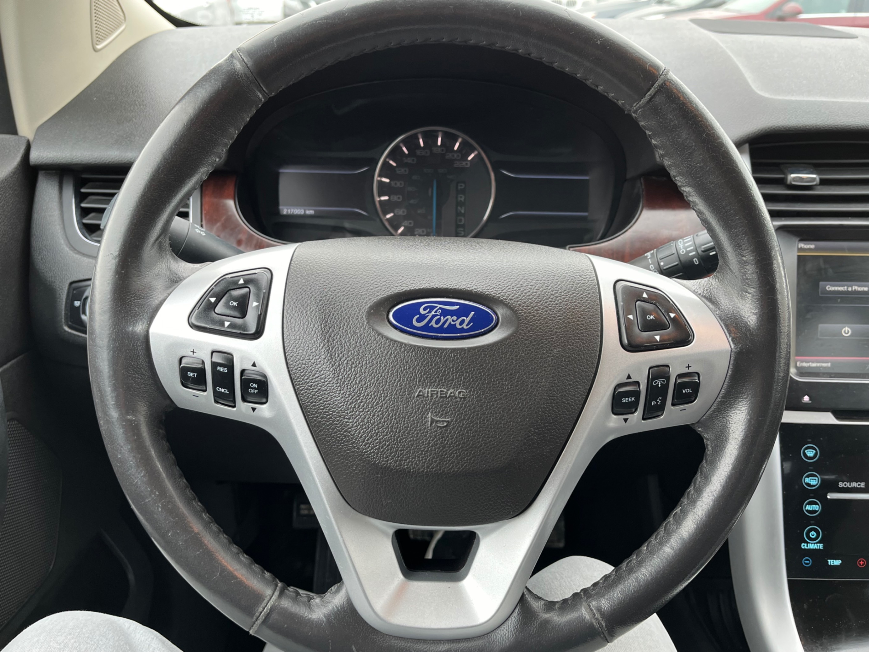 /gundhu/2014-Ford-Edge-24638404338933473.jpg