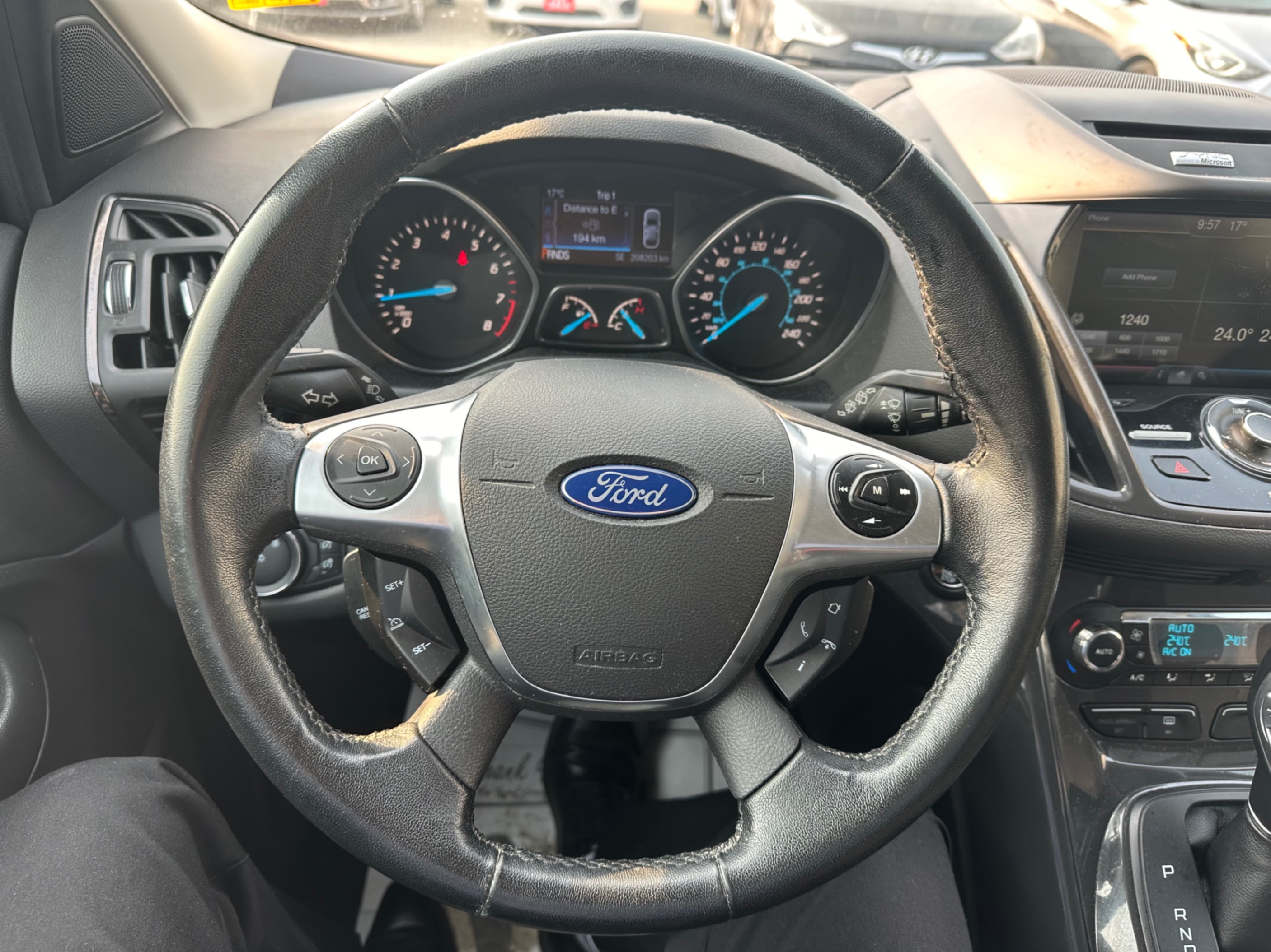 /gundhu/2014-Ford-Escape-590998002395219.jpg