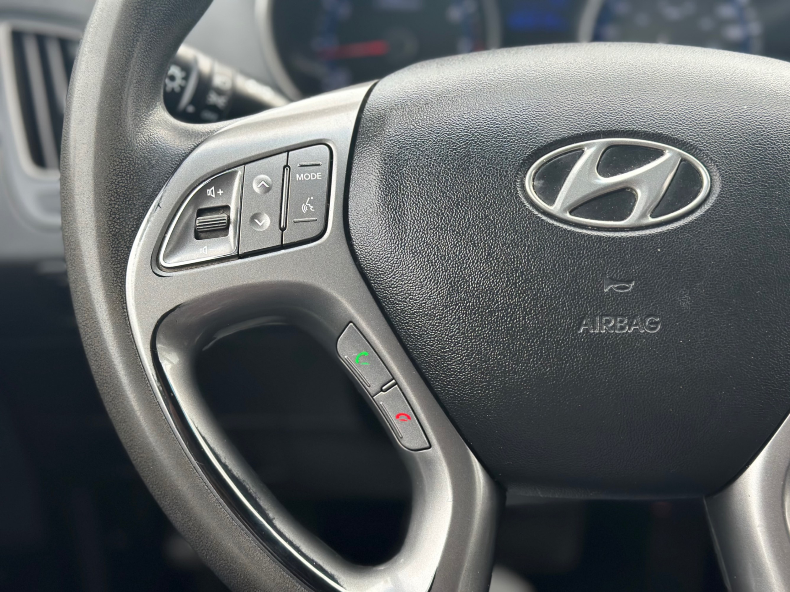 /gundhu/2014-Hyundai-Tucson-05861829642805727.jpg