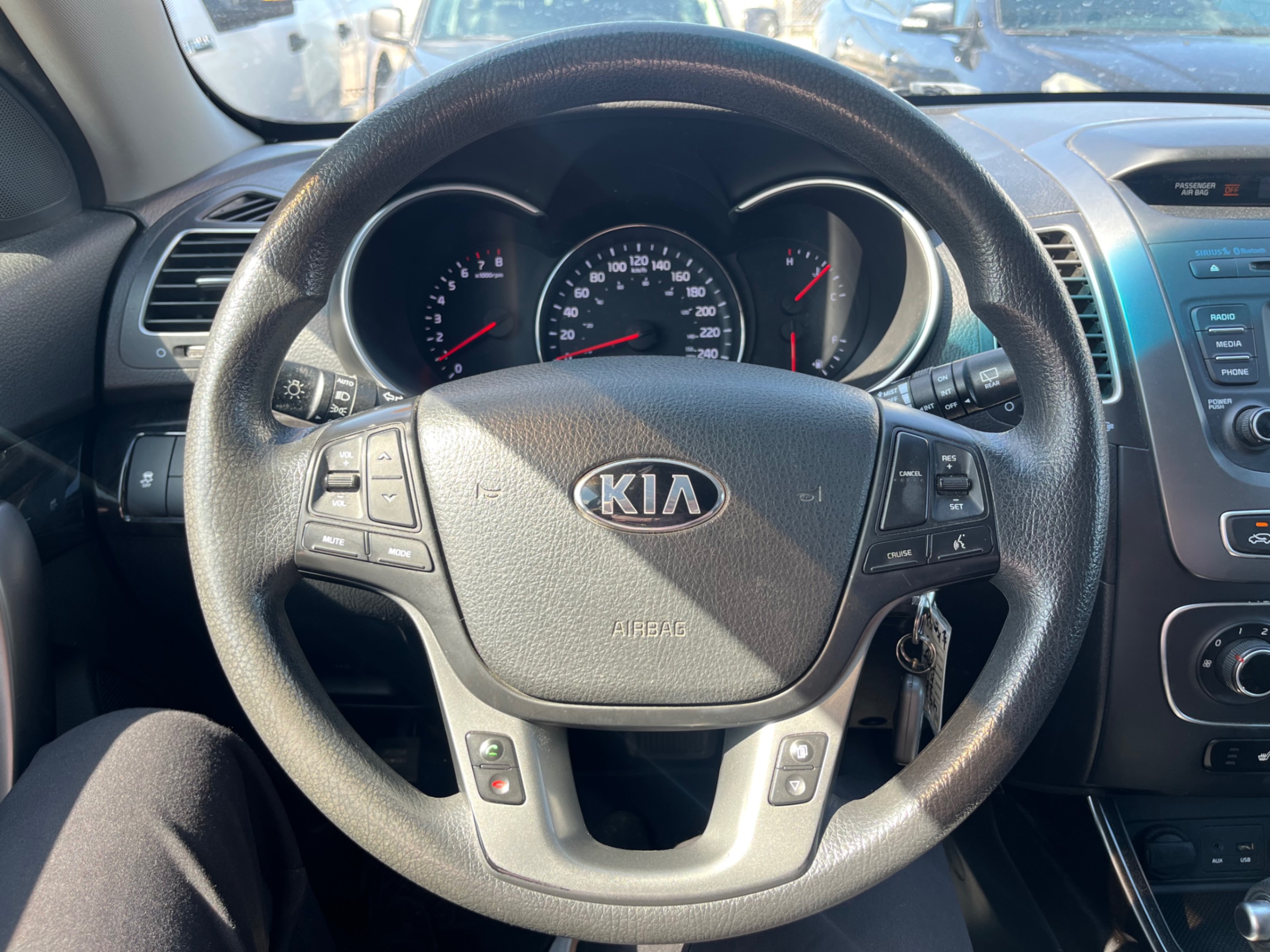 /gundhu/2014-Kia-Sorento-06203336033856455.jpg