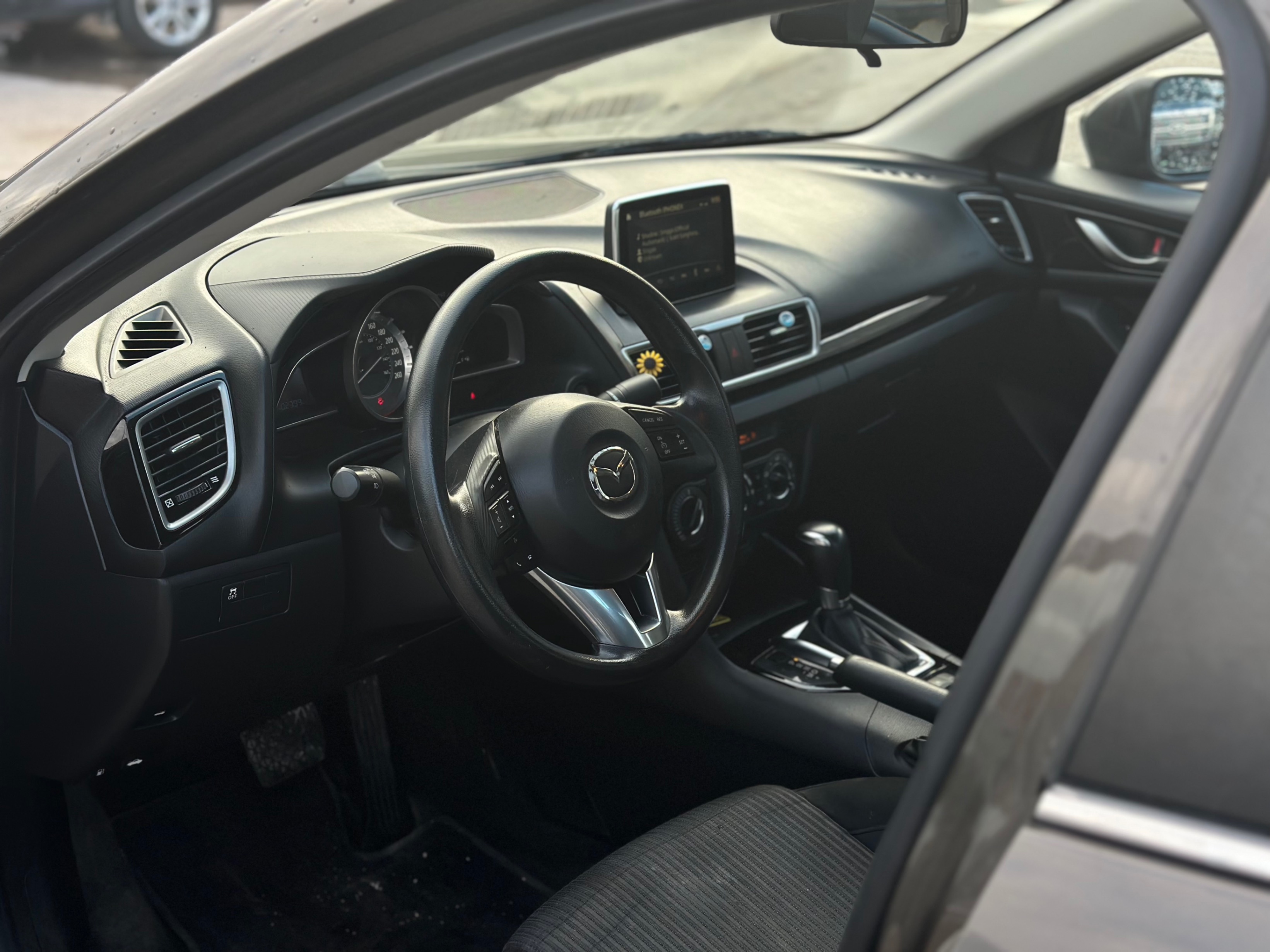 /gundhu/2014-Mazda-Mazda3-8525520627590117.jpg