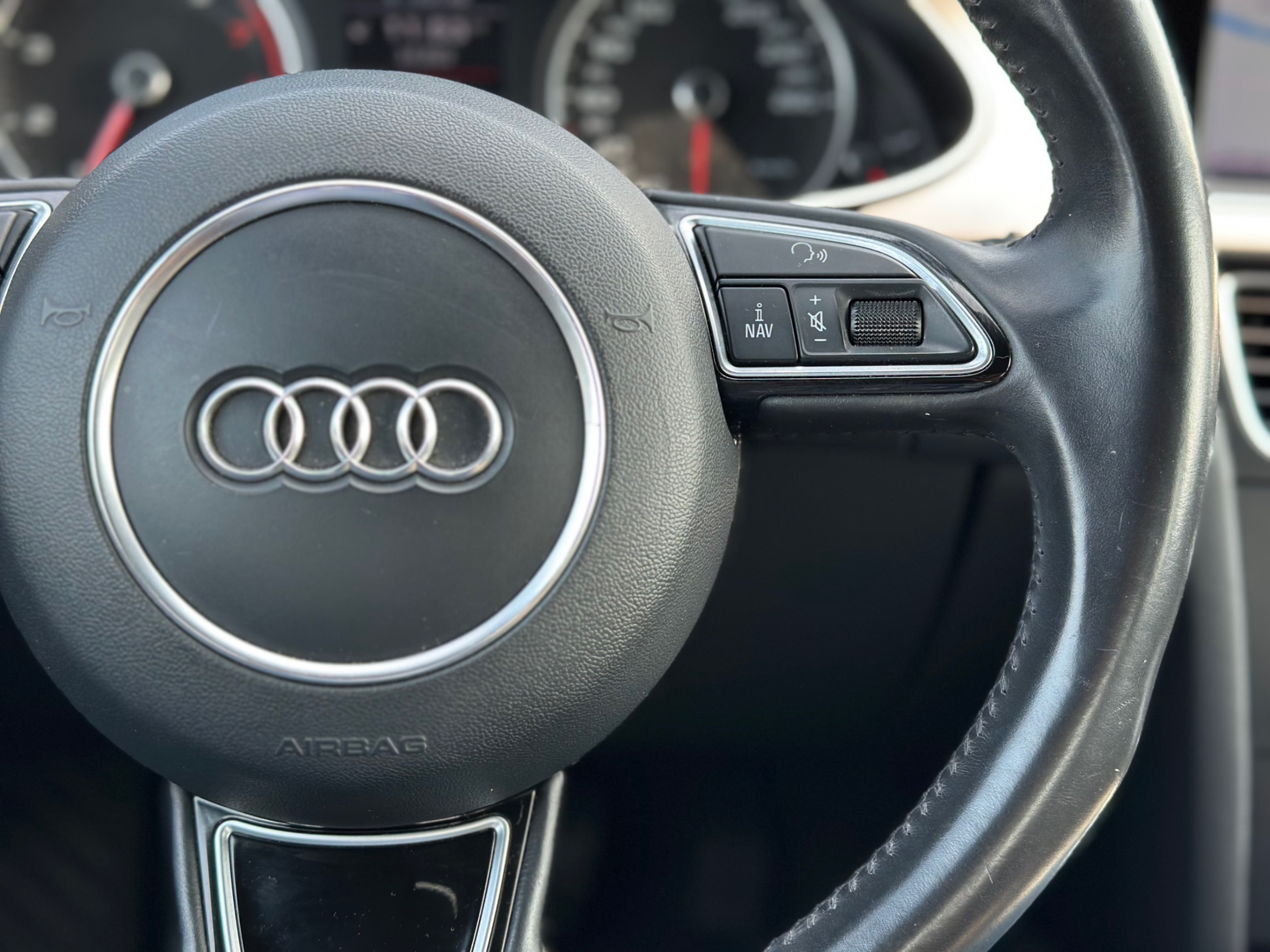 /gundhu/2015-Audi-A4-7020994211271325.jpg