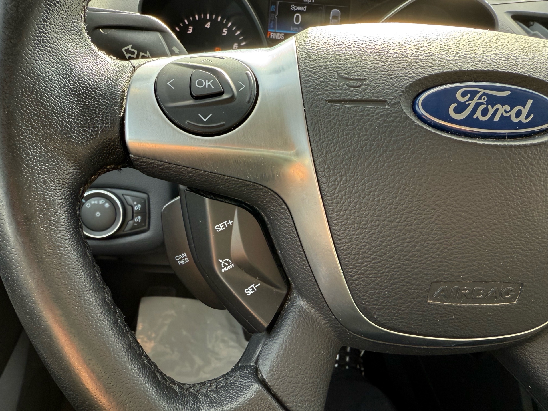 /gundhu/2015-Ford-Escape-672186533302771.jpg