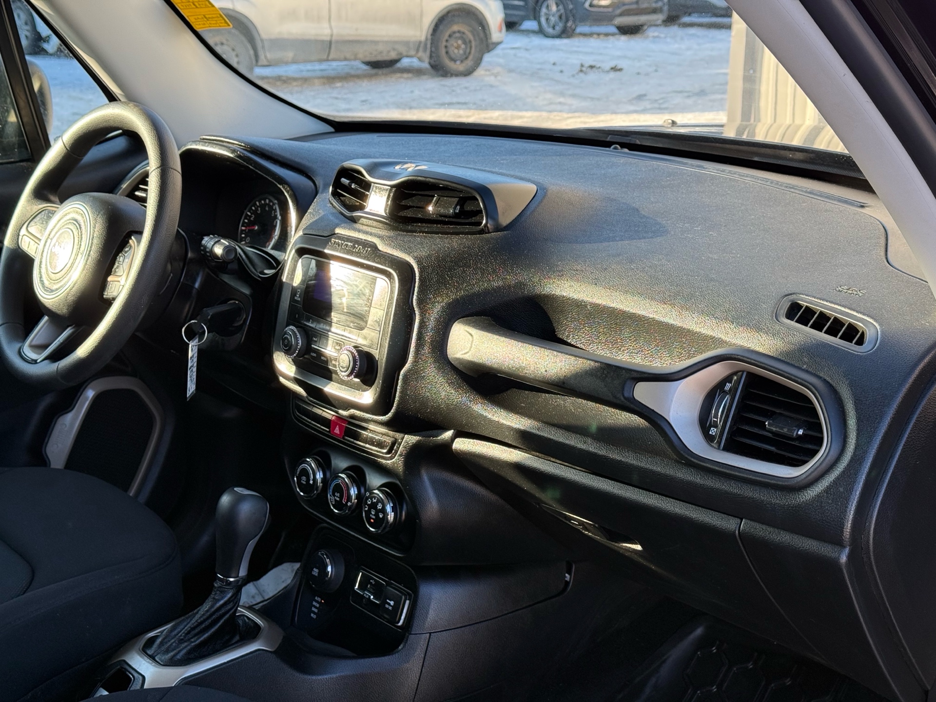 /gundhu/2015-Jeep-Renegade-32815156567189363.jpg