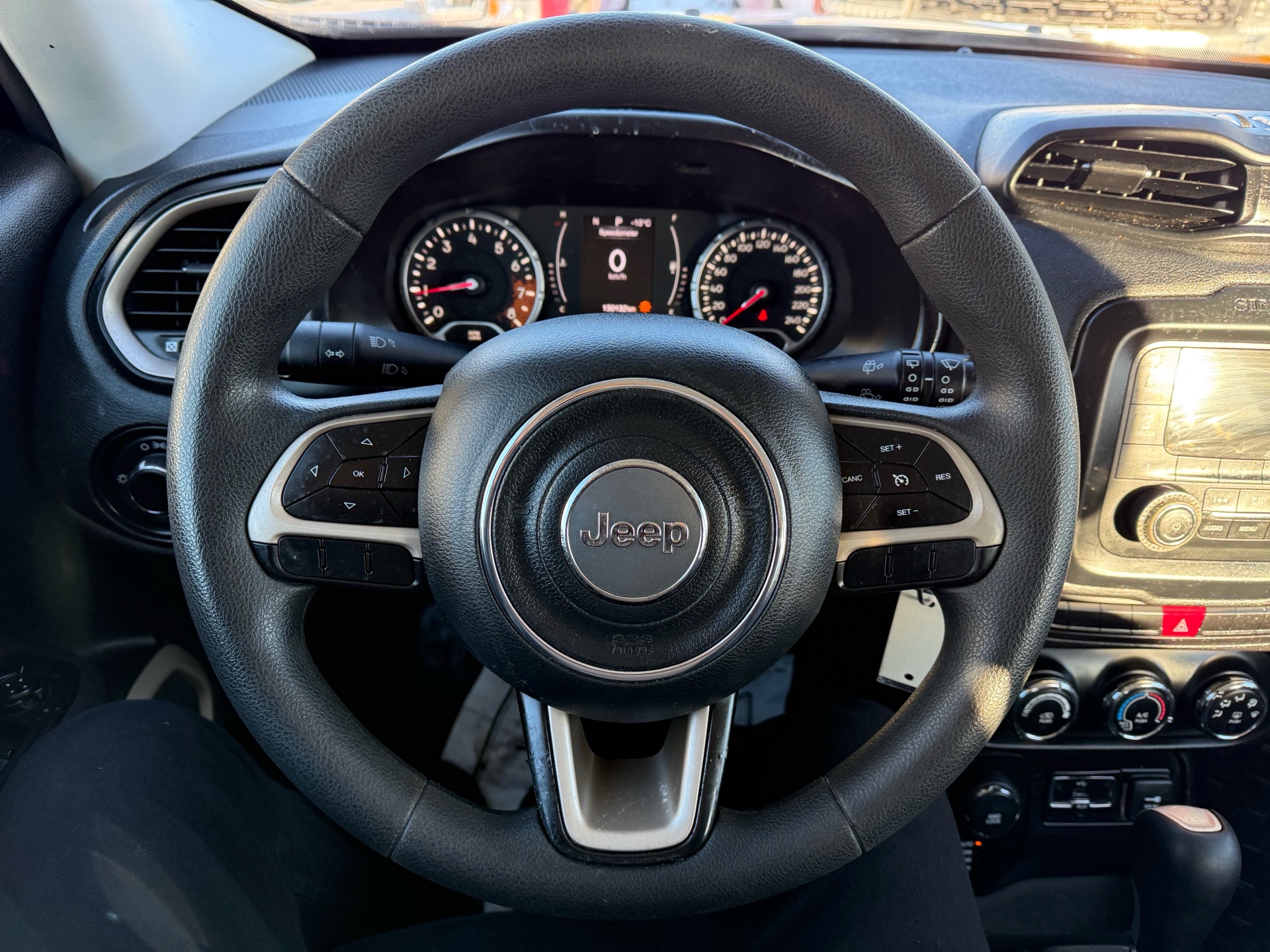 /gundhu/2015-Jeep-Renegade-7164423785884351.jpg