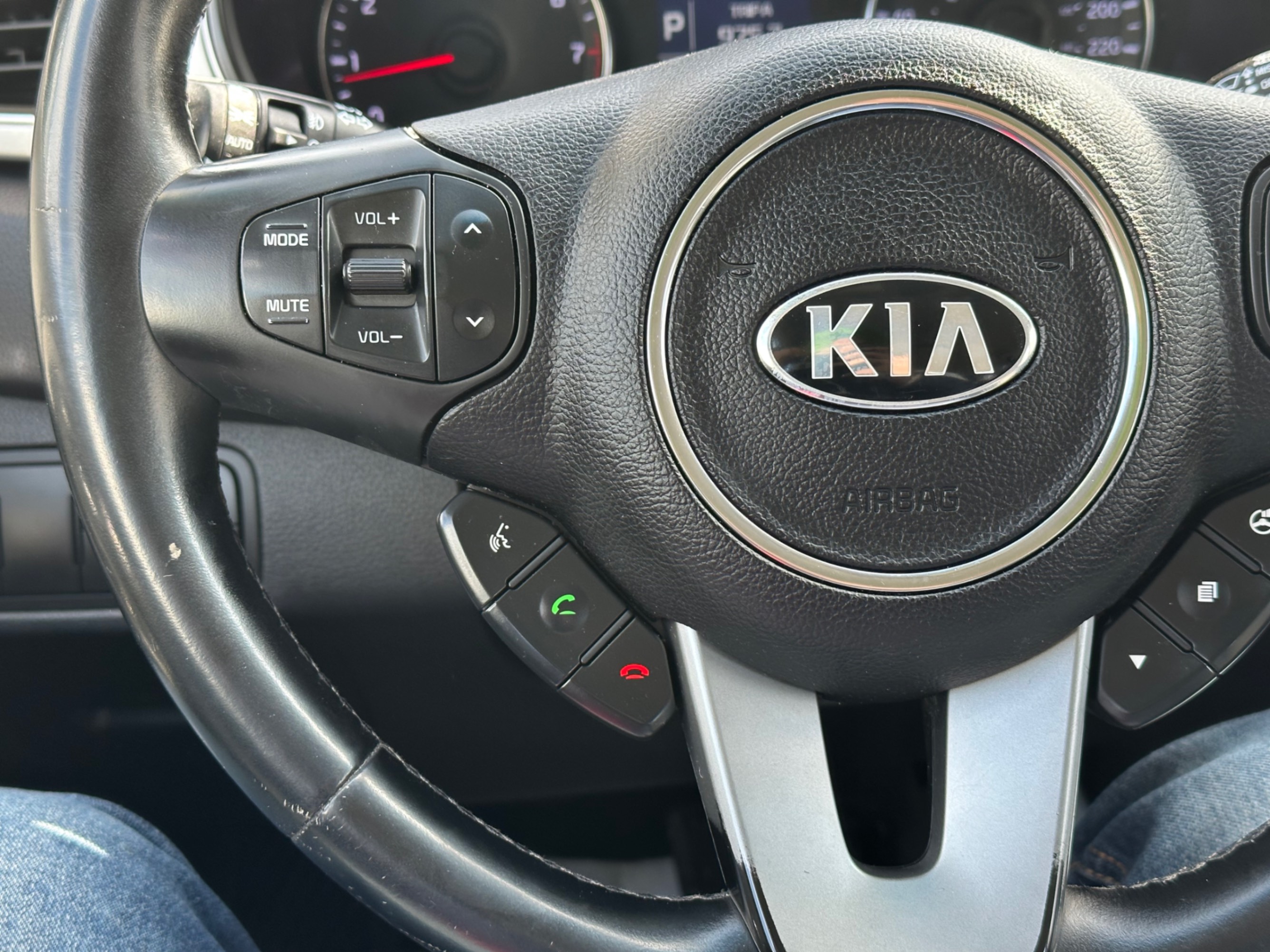 /gundhu/2015-Kia-Rondo-5288781419095598.jpg