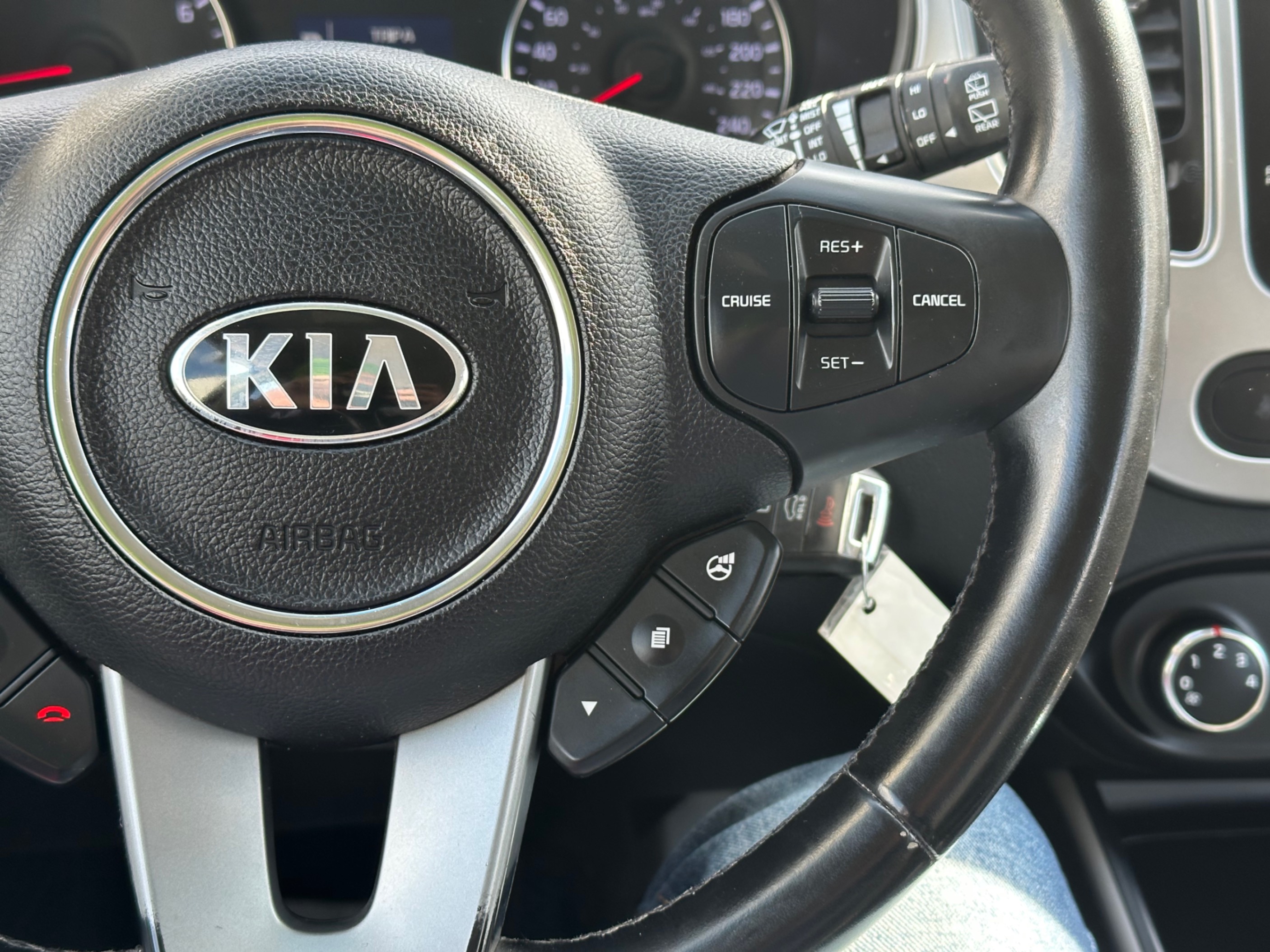 /gundhu/2015-Kia-Rondo-6034416717238922.jpg