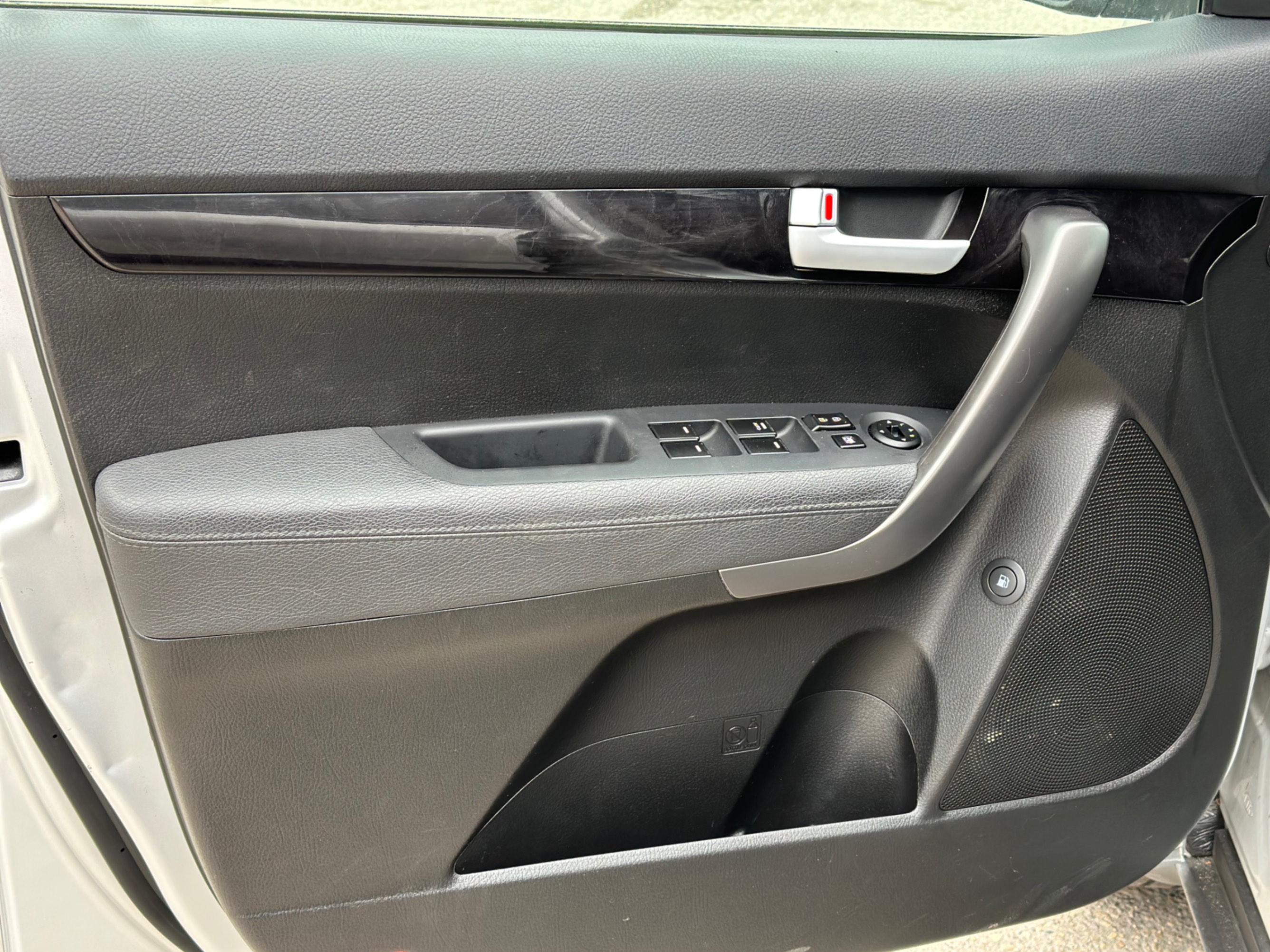 /gundhu/2015-Kia-Sorento-16520720928955668.jpg