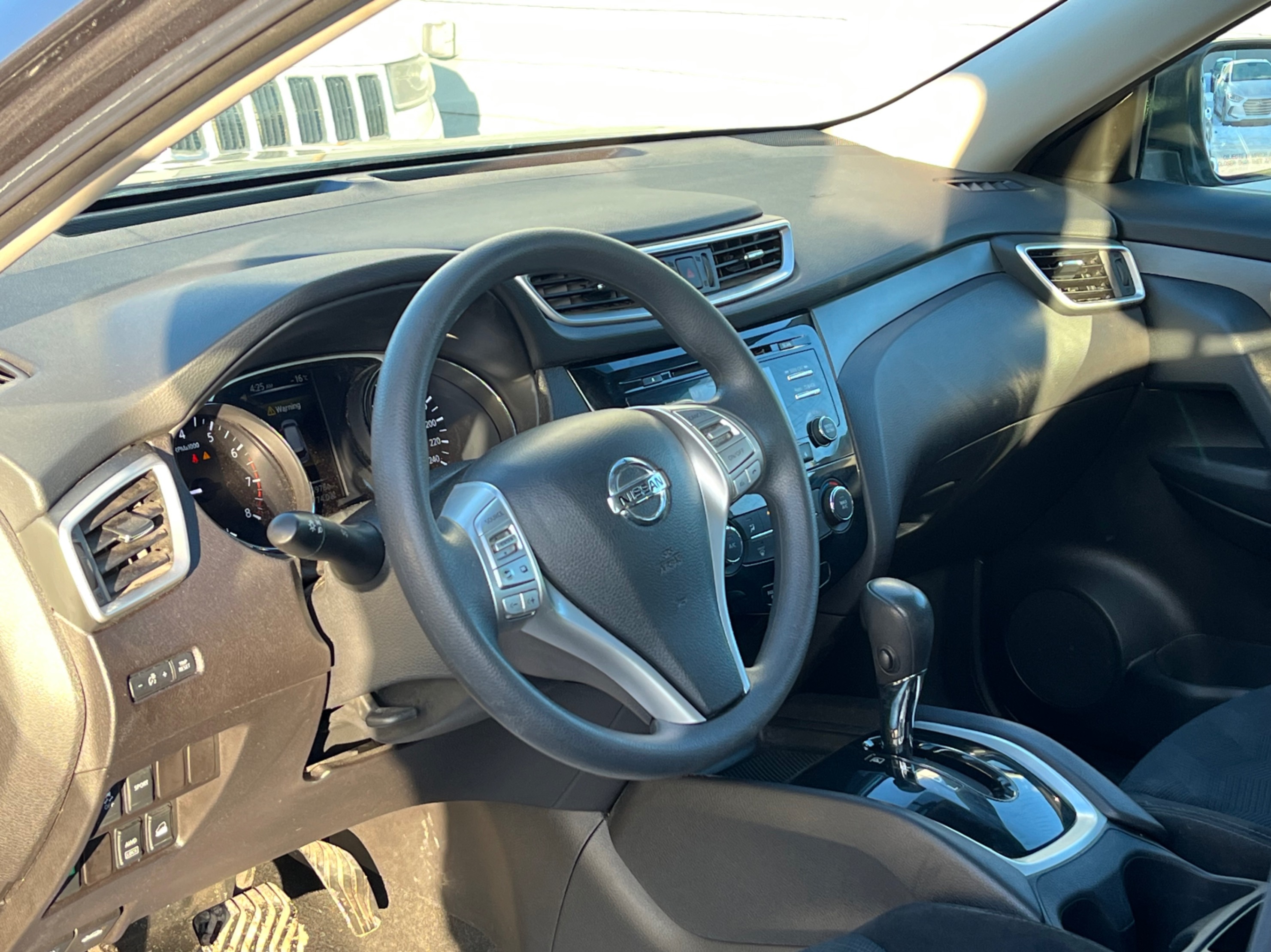 /gundhu/2015-Nissan-Rogue-14621210435866705.jpg