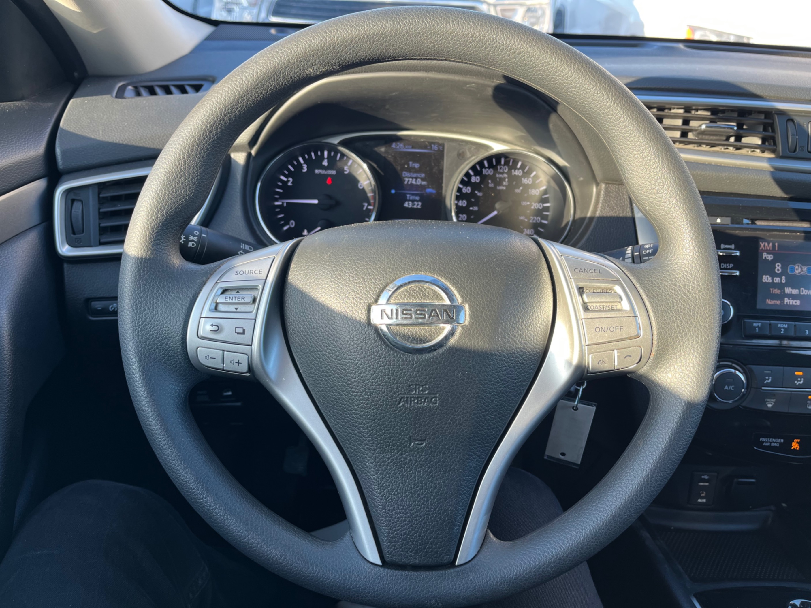 /gundhu/2015-Nissan-Rogue-4683741817812961.jpg