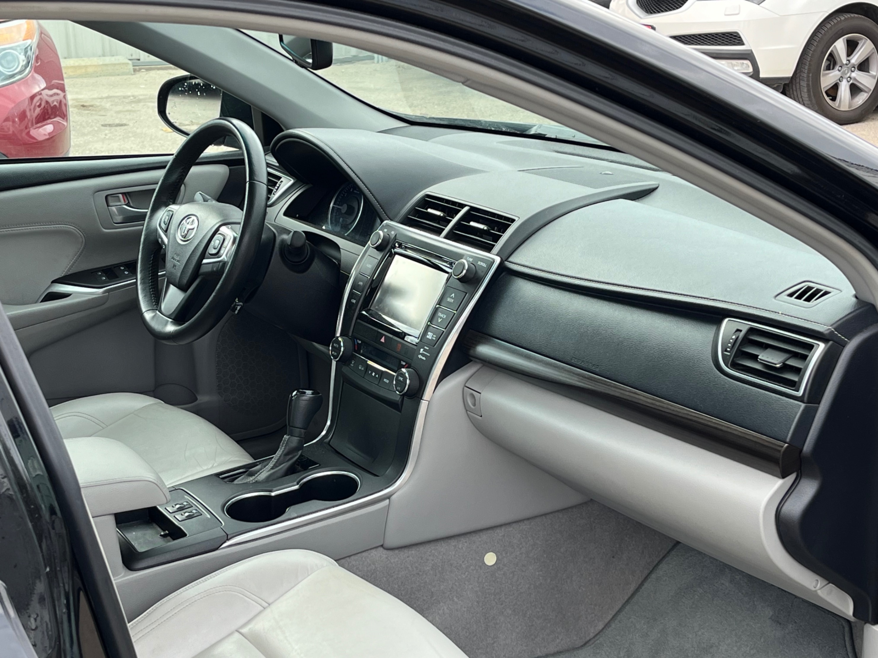 /gundhu/2015-Toyota-Camry-7014930318048969.jpg