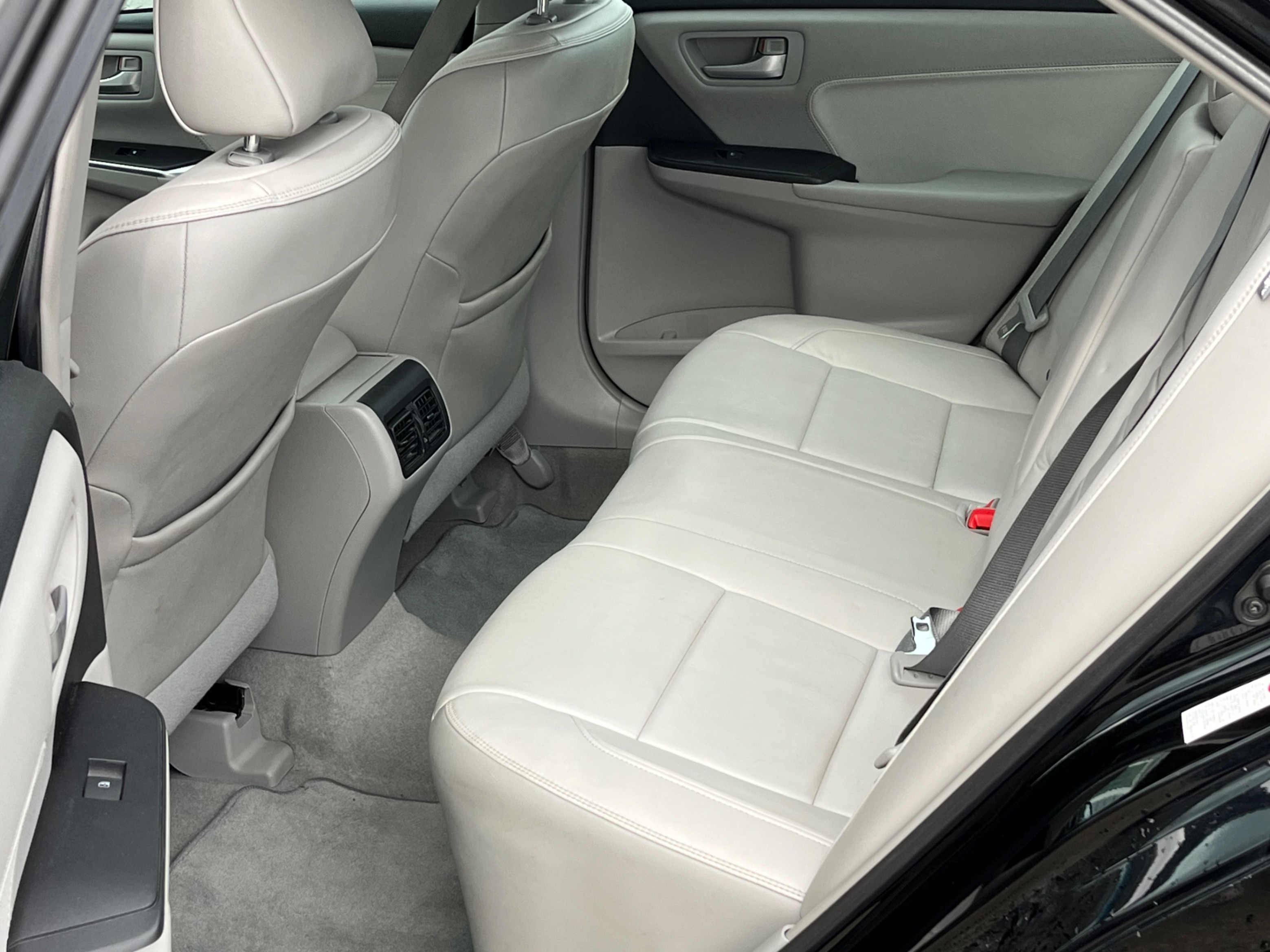 /gundhu/2015-Toyota-Camry-8955838172802875.jpg