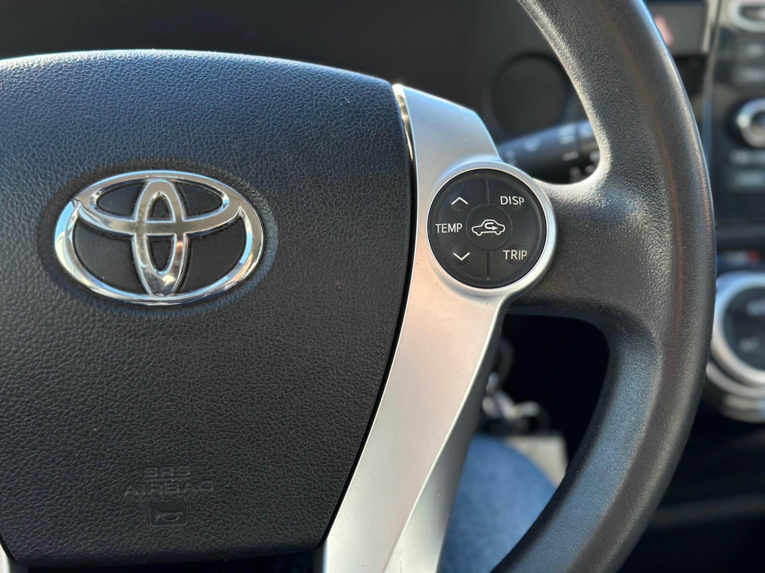 /gundhu/2015-Toyota-Priusc-105405595842742.jpg