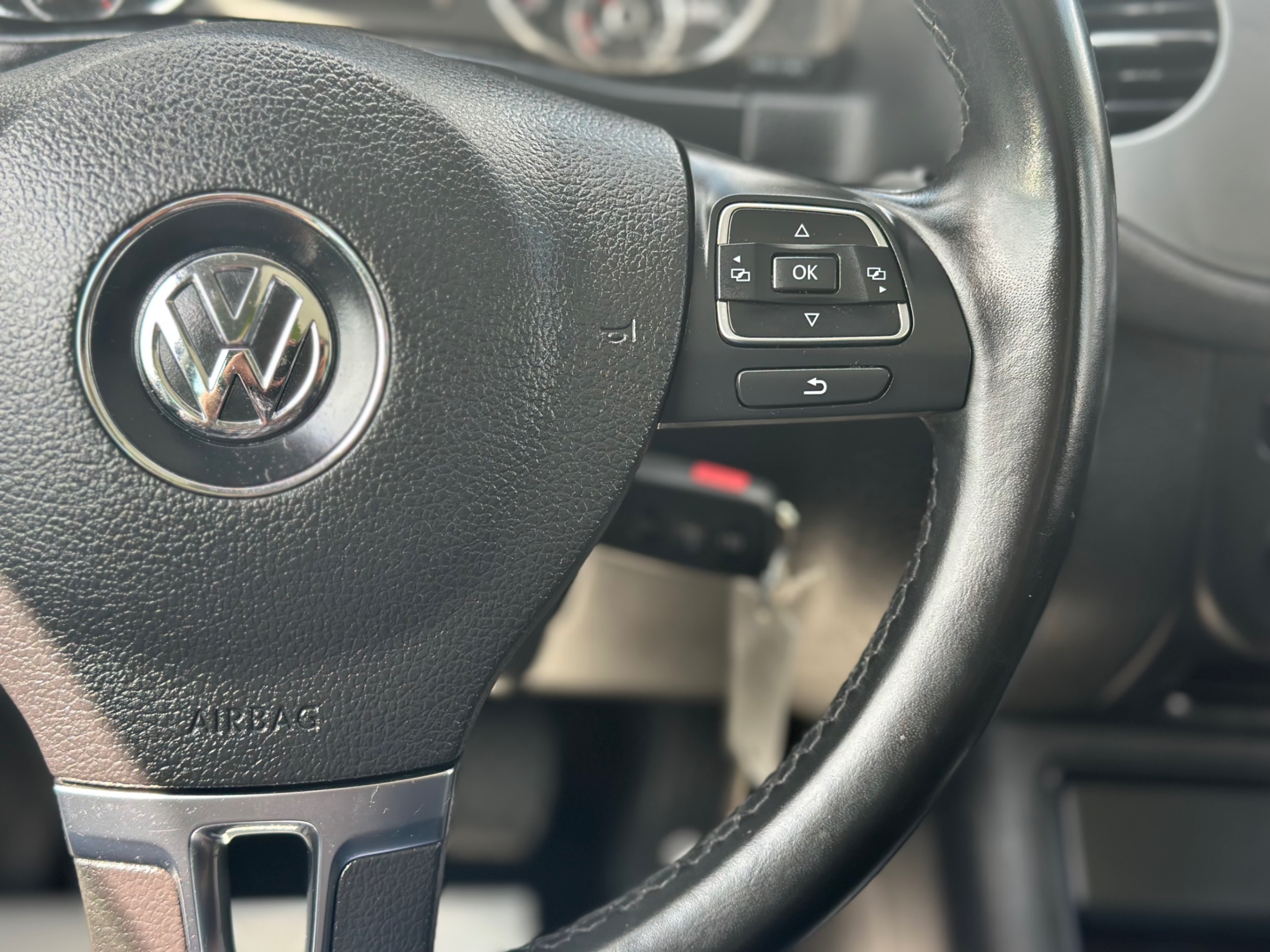 /gundhu/2015-Volkswagen-Tiguan-02454375203508241.jpg
