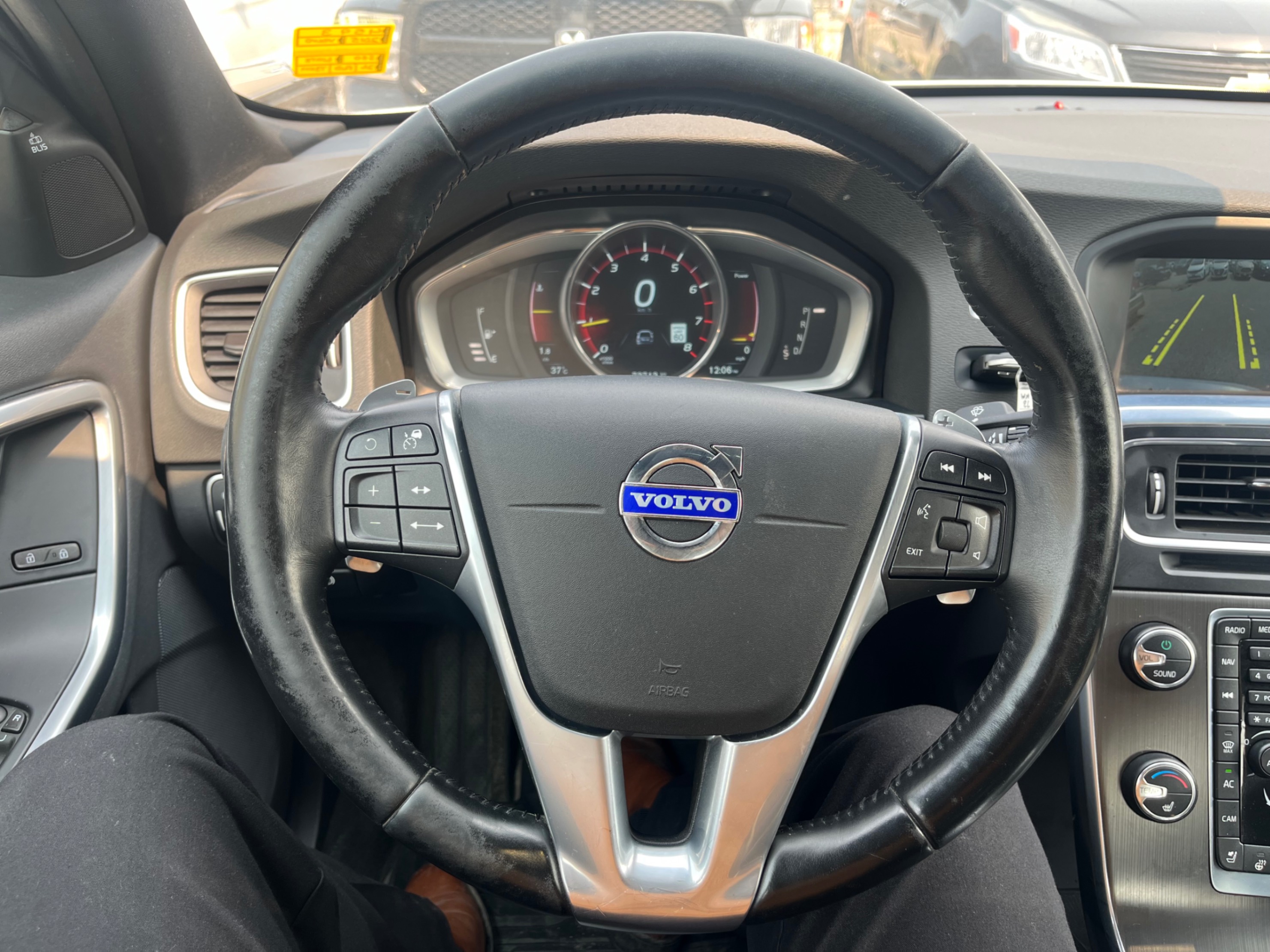 /gundhu/2015-Volvo-S60-8427138169289505.jpg