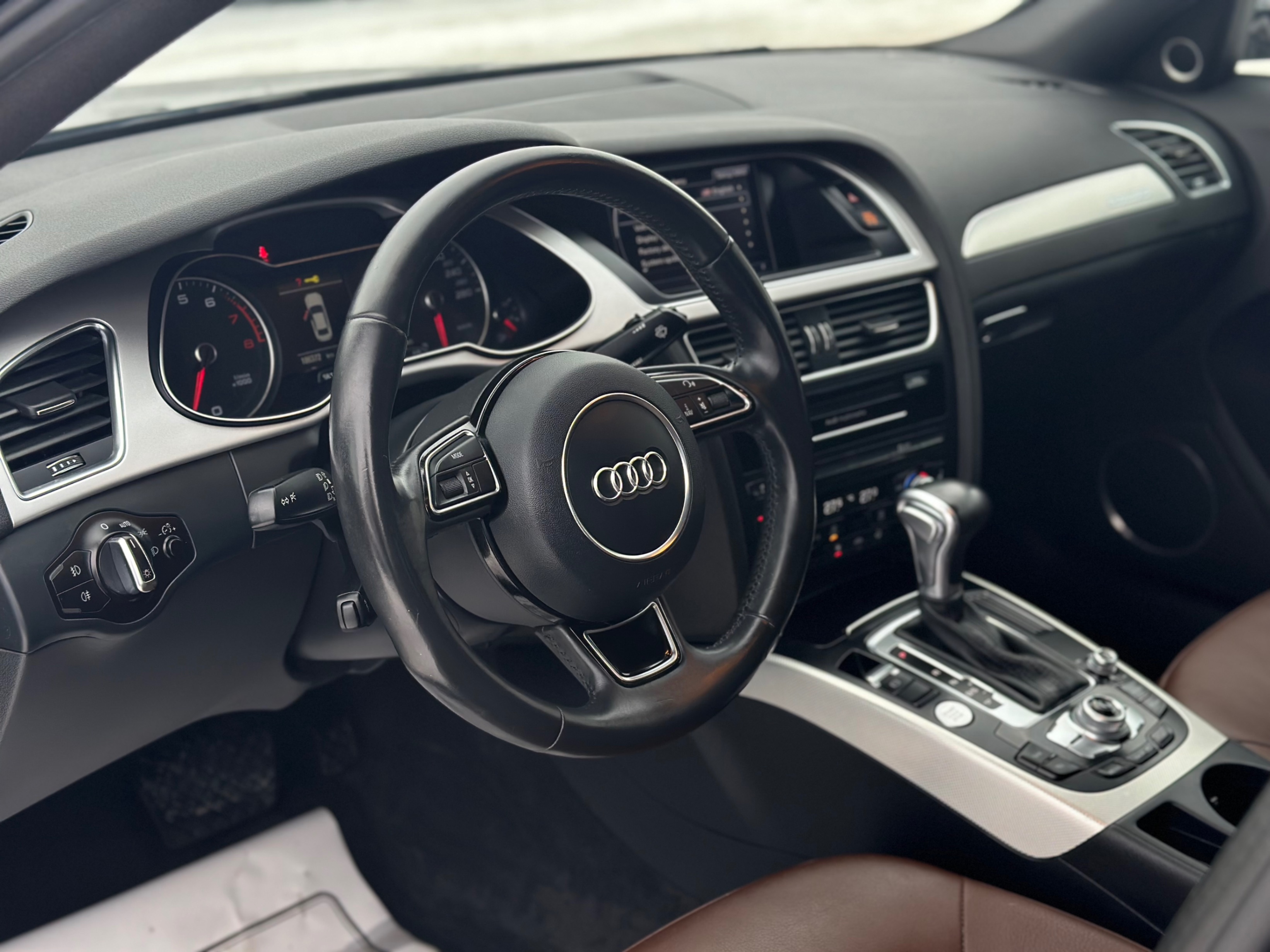 /gundhu/2016-Audi-A4-8800616103420968.jpg