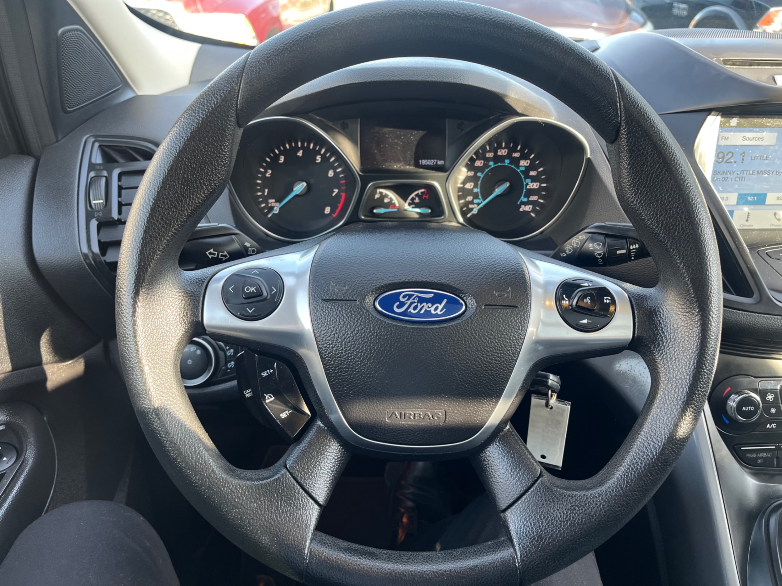 /gundhu/2016-Ford-Escape-6030671010919004.jpg
