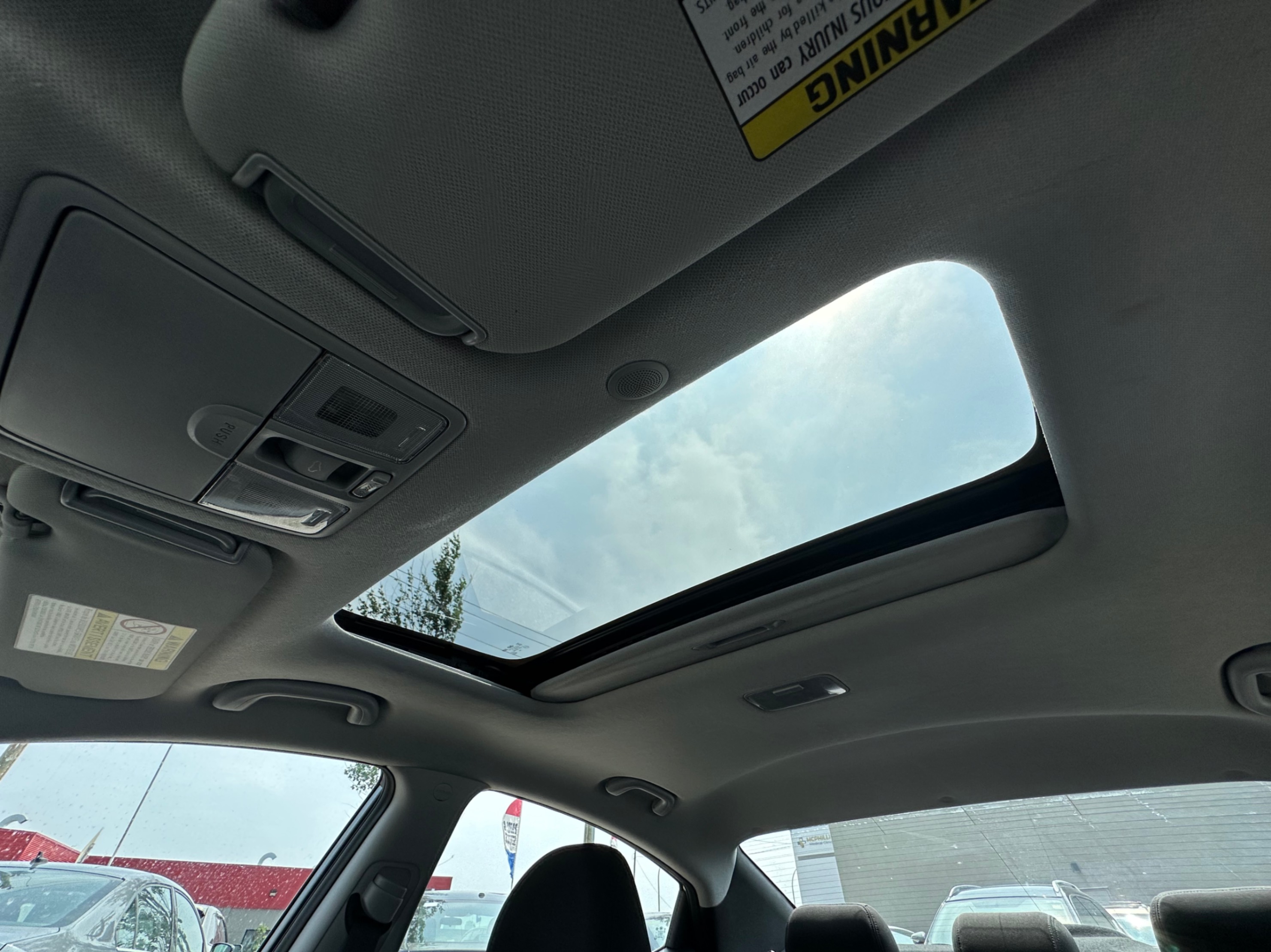/gundhu/2016-Hyundai-Elantra-17826311729585465.jpg