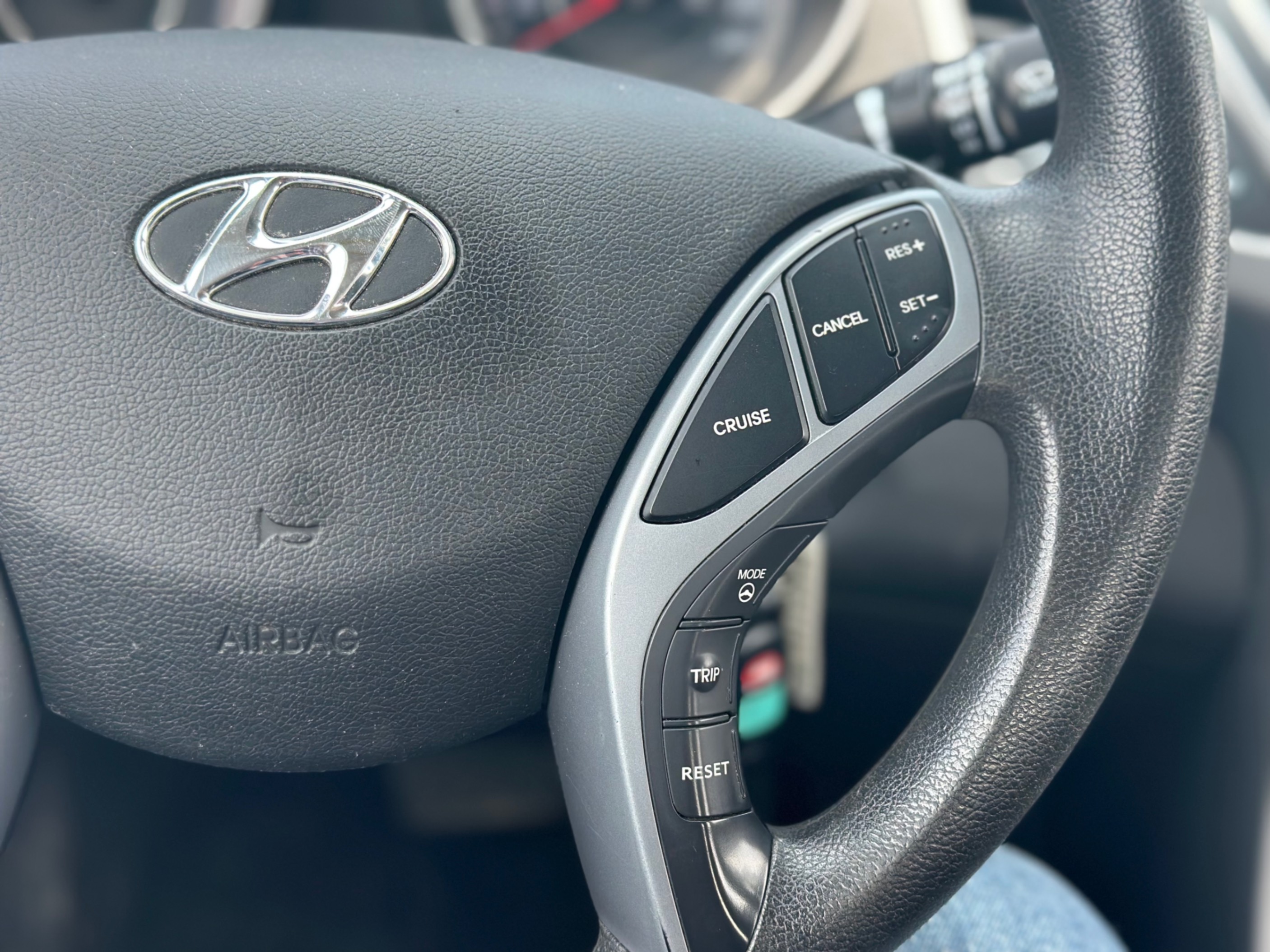 /gundhu/2016-Hyundai-Elantra-25979202866915885.jpg