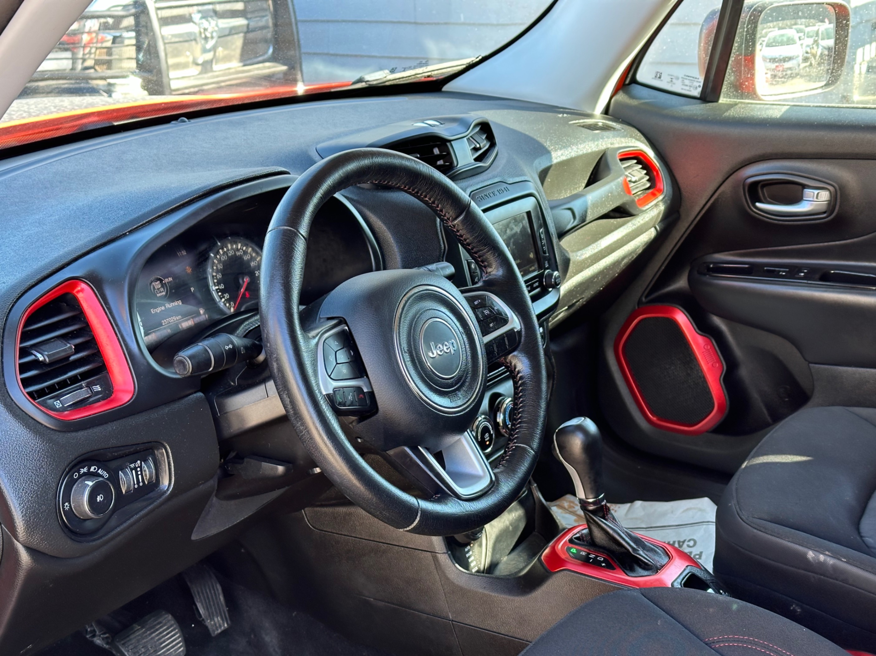 /gundhu/2016-Jeep-Renegade-898333588889493.jpg