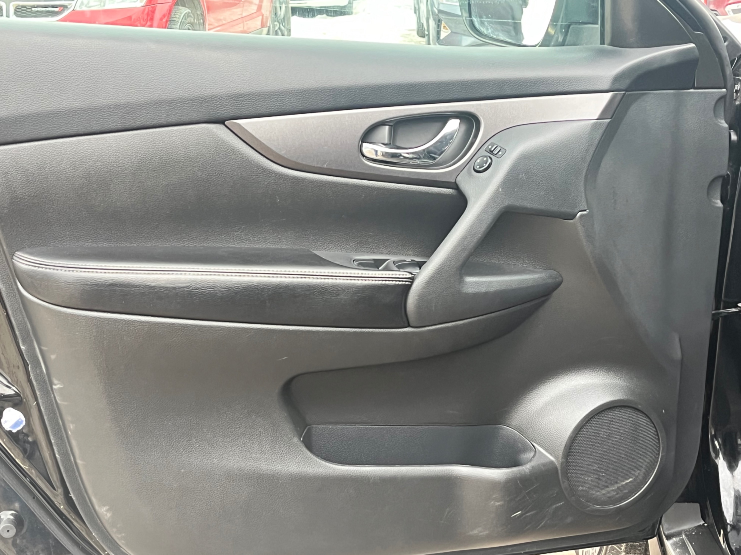 /gundhu/2016-Nissan-Rogue-10143947060535141.jpg