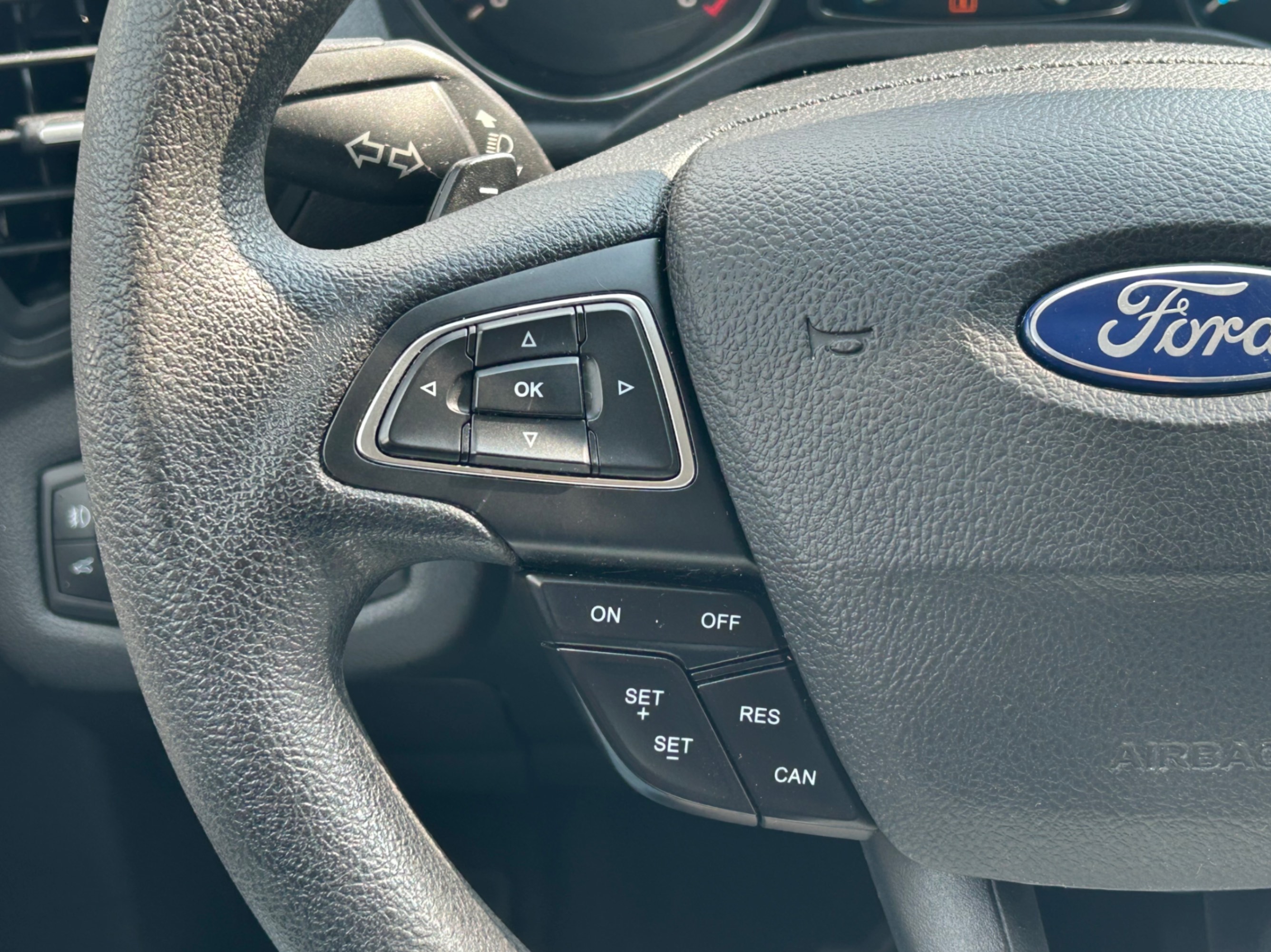 /gundhu/2017-Ford-Escape-5905526728639208.jpg
