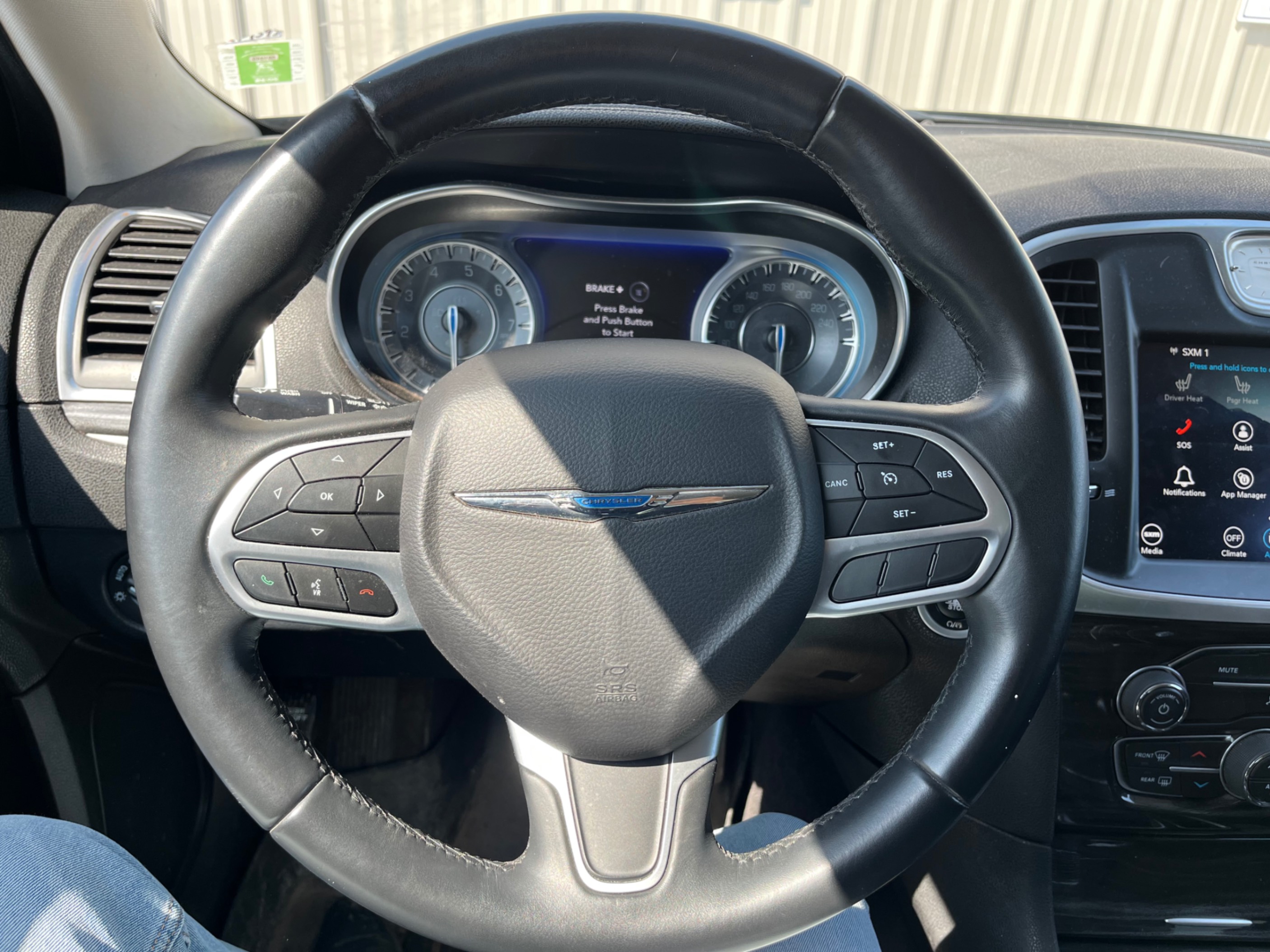 /gundhu/2018-Chrysler-300-9216488992766974.jpg