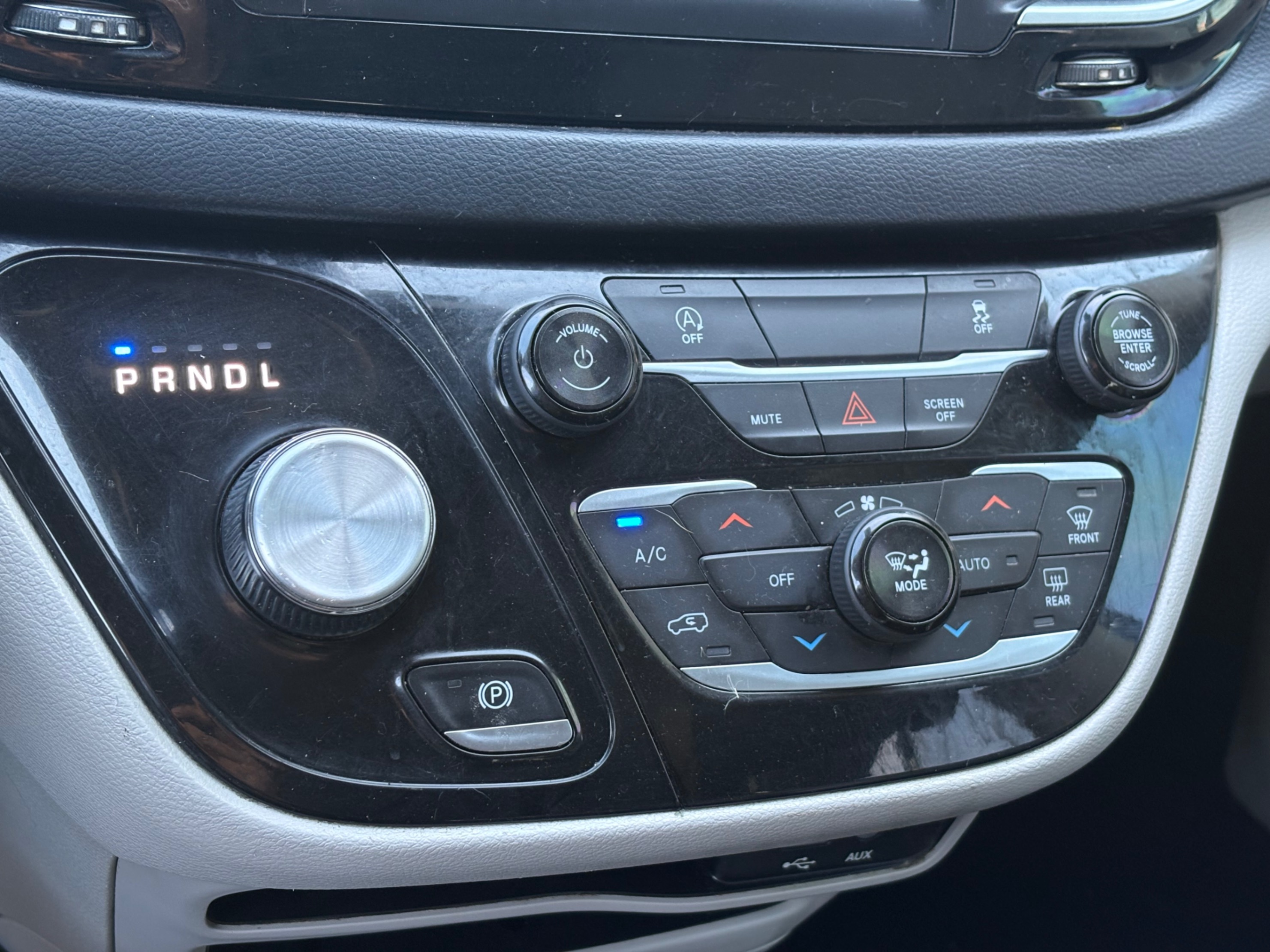 /gundhu/2018-Chrysler-Pacifica-514166473458938.jpg
