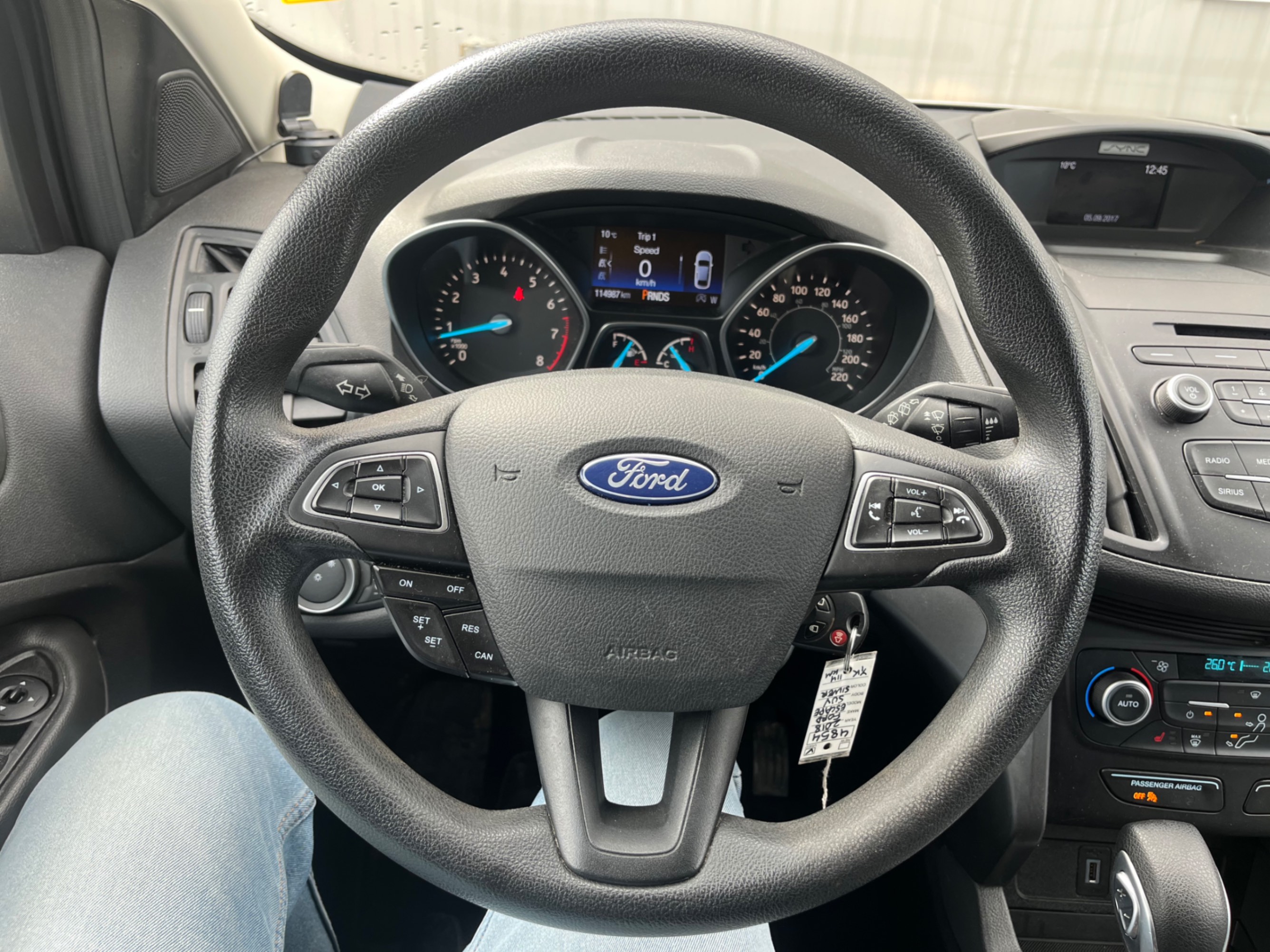 /gundhu/2018-Ford-Escape-39536178741530303.jpg