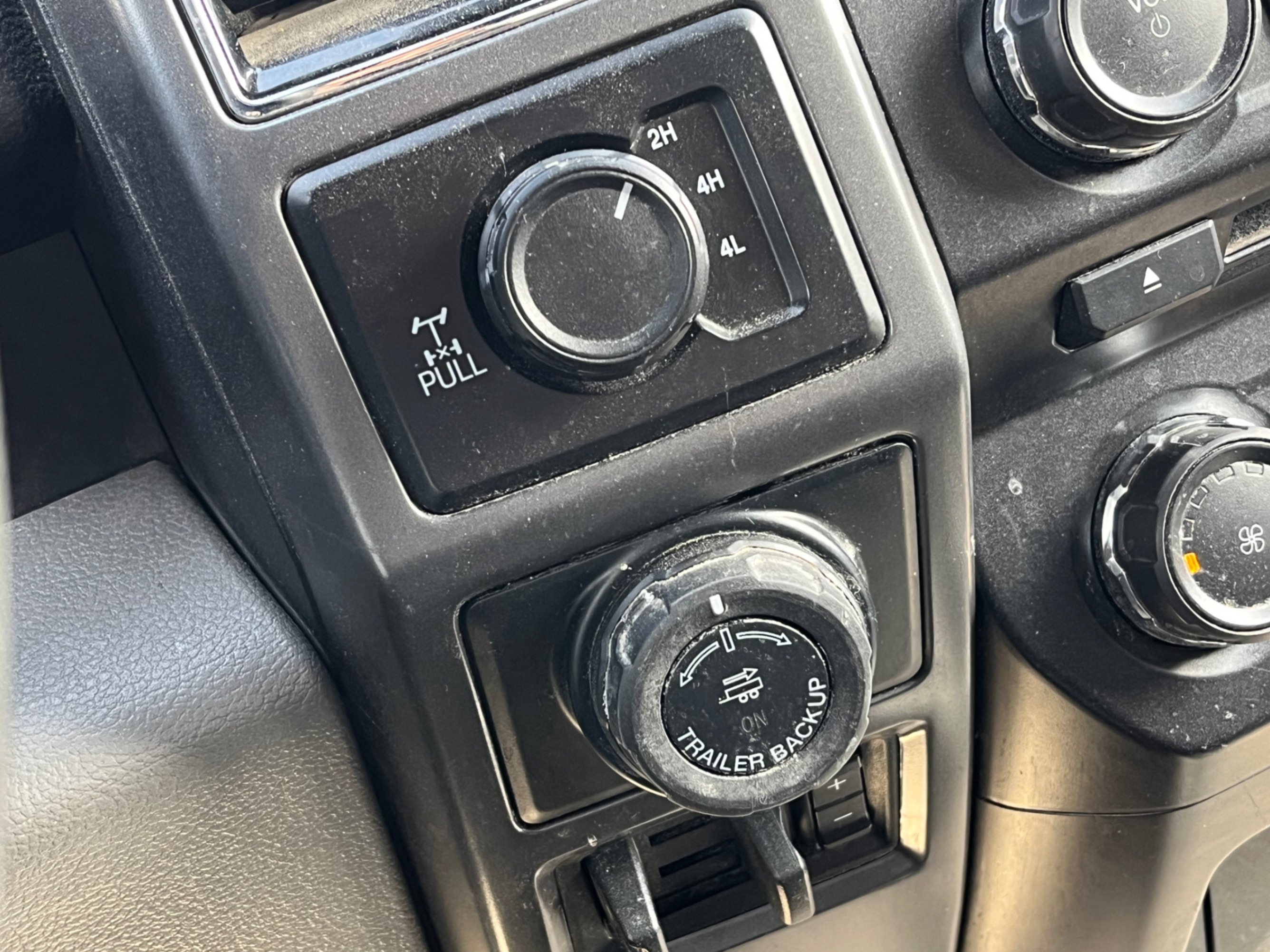 /gundhu/2018-Ford-F-150-44925487241481954.jpg