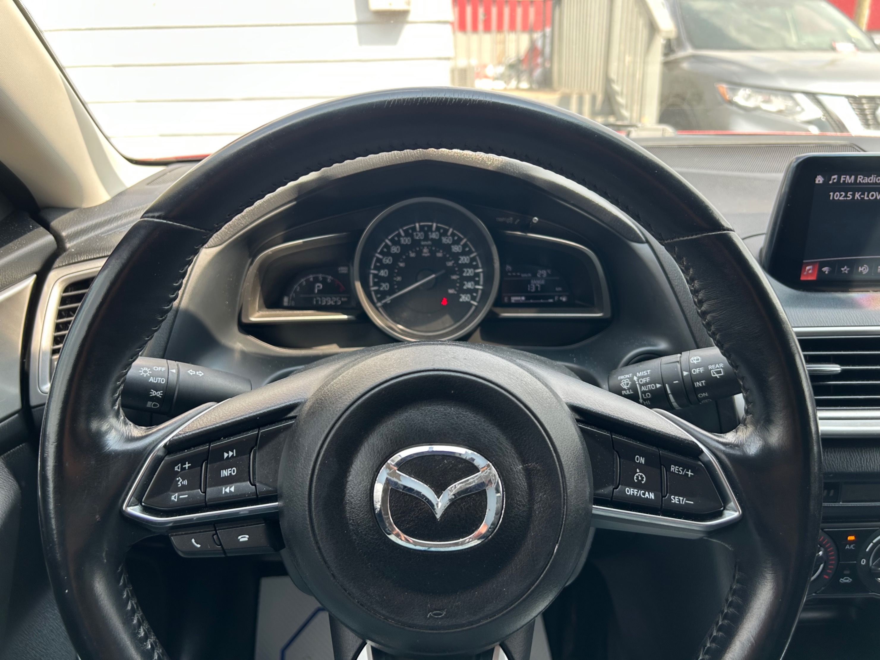 /gundhu/2018-Mazda-Mazda3Sport-8118045055713501.jpg
