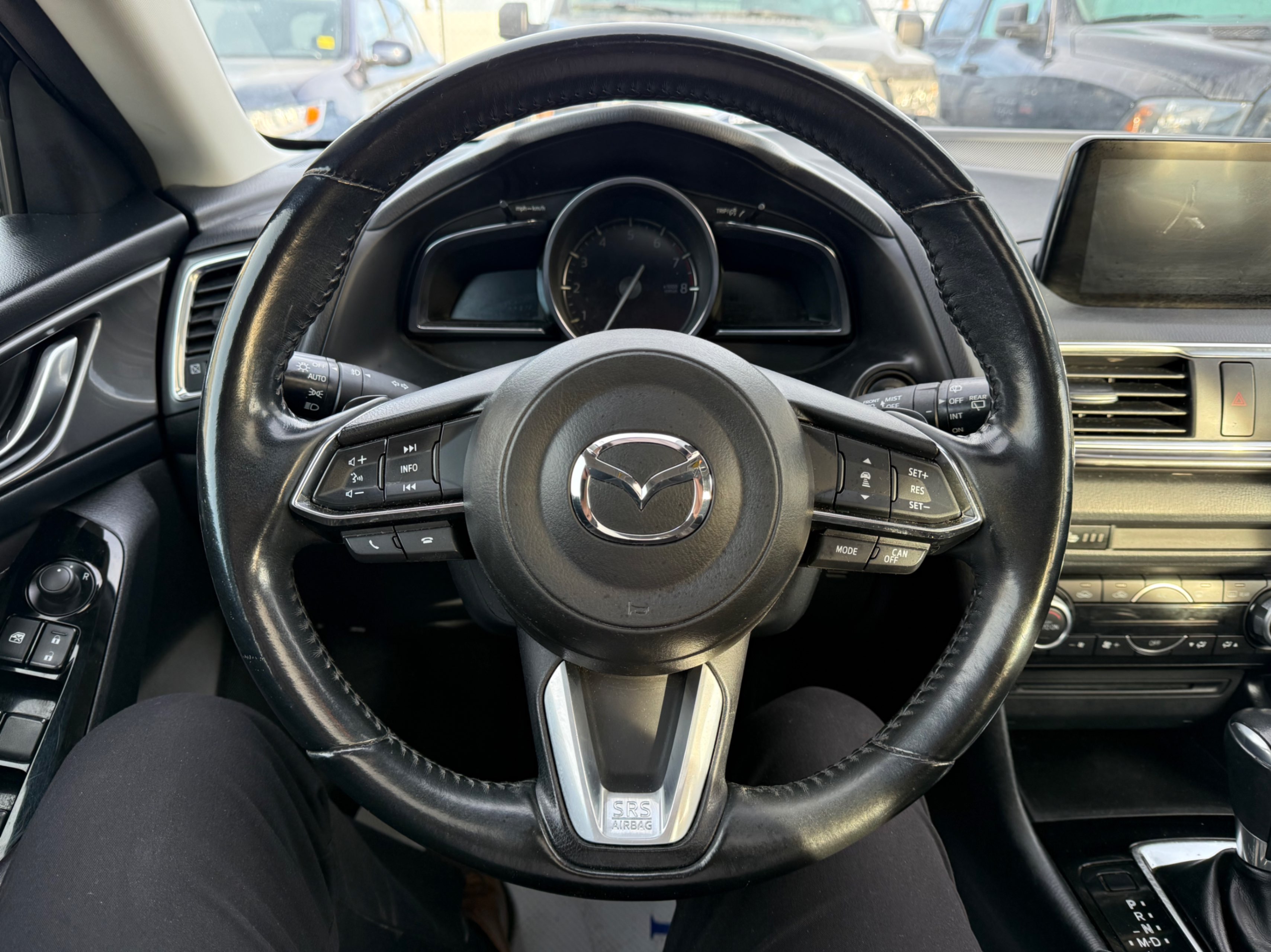 /gundhu/2018-Mazda-Mazda3Sport-9658569439619555.jpg