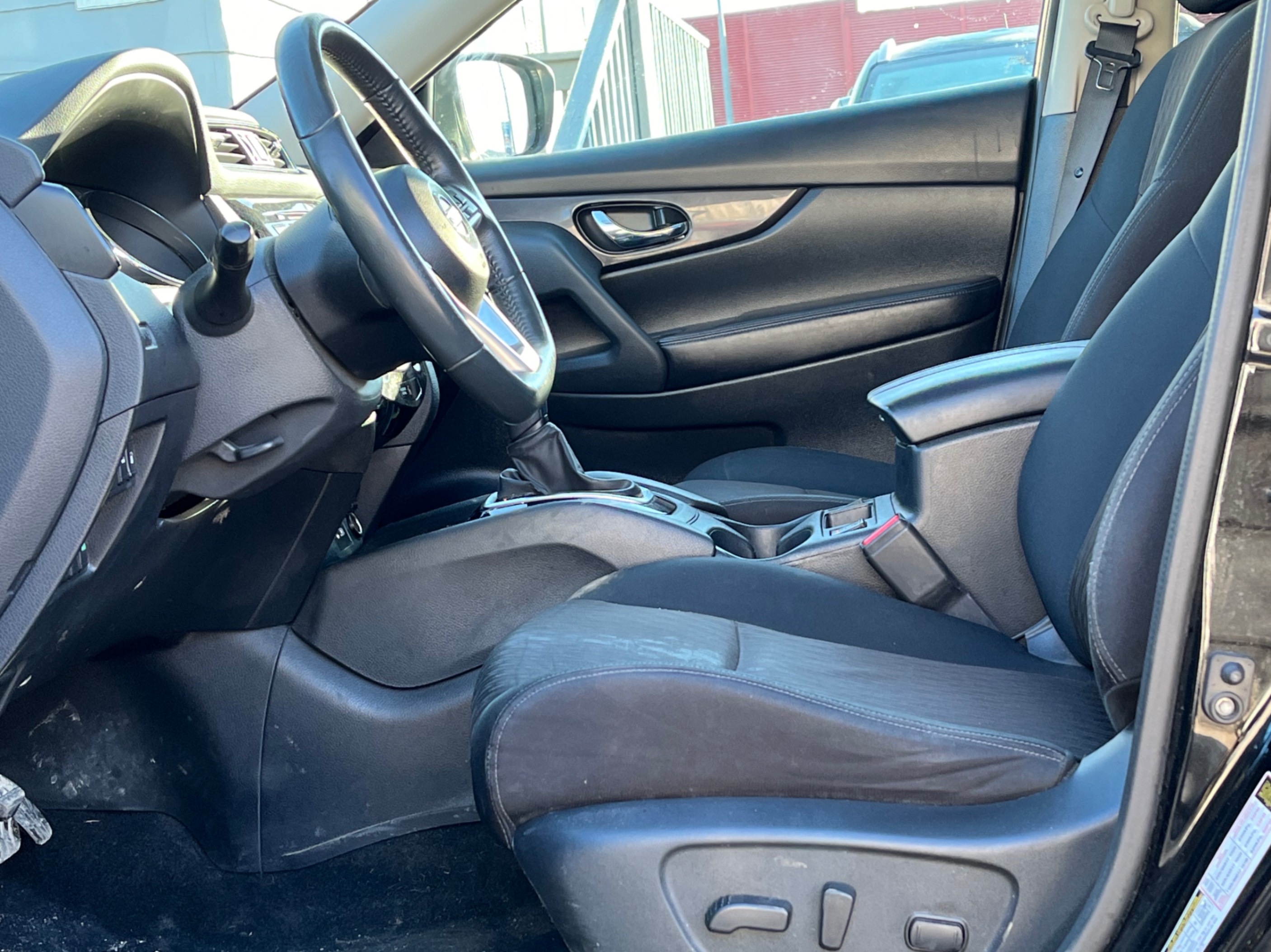 /gundhu/2018-Nissan-Rogue-08137450758295328.jpg