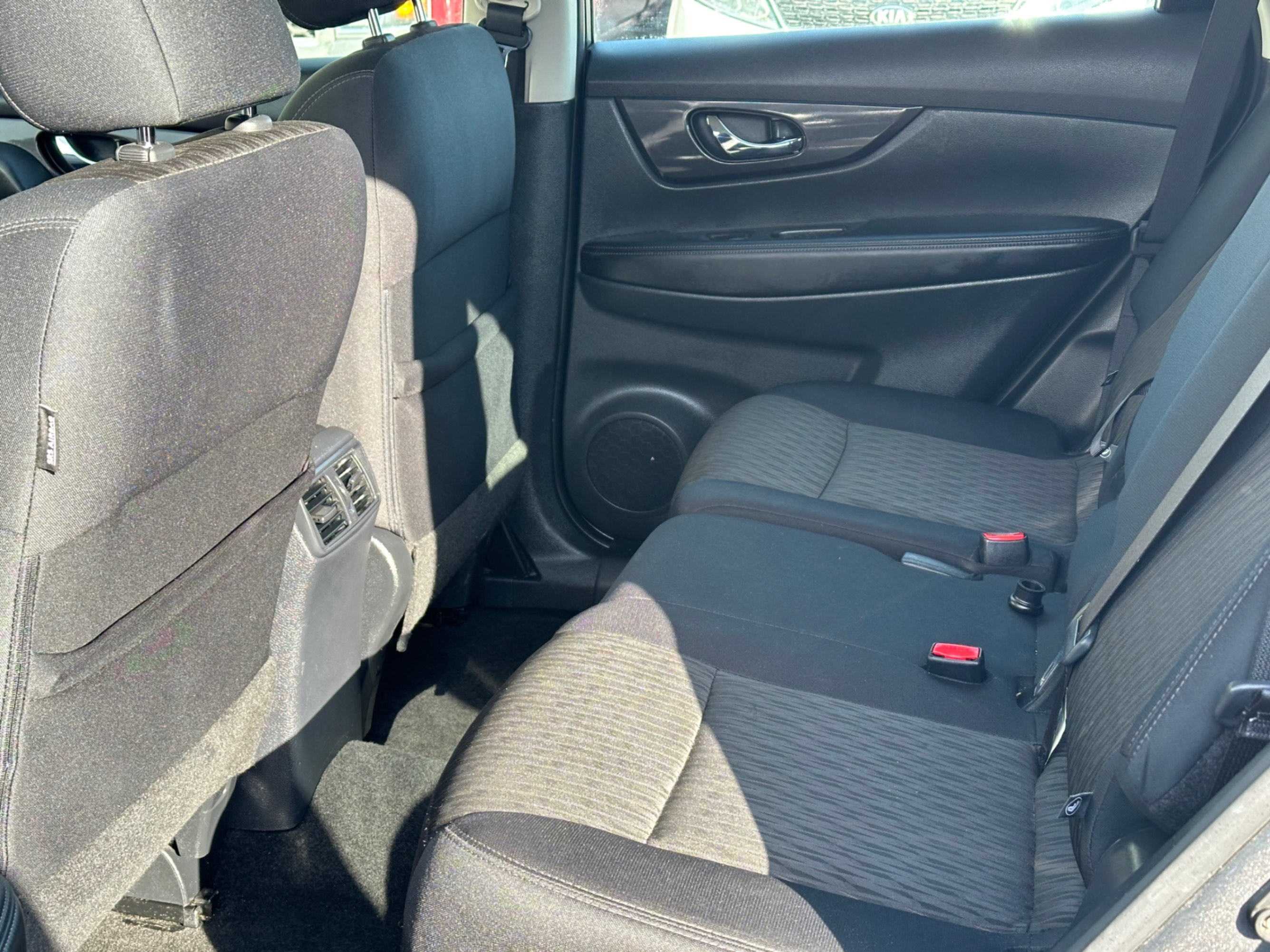 /gundhu/2018-Nissan-Rogue-48707379520283567.jpg