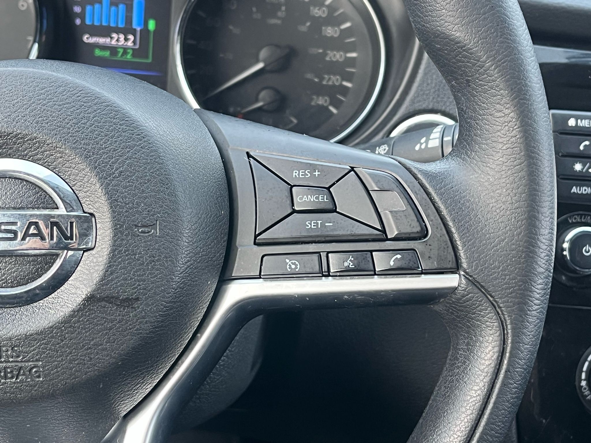 /gundhu/2018-Nissan-Rogue-6519337589625884.jpg