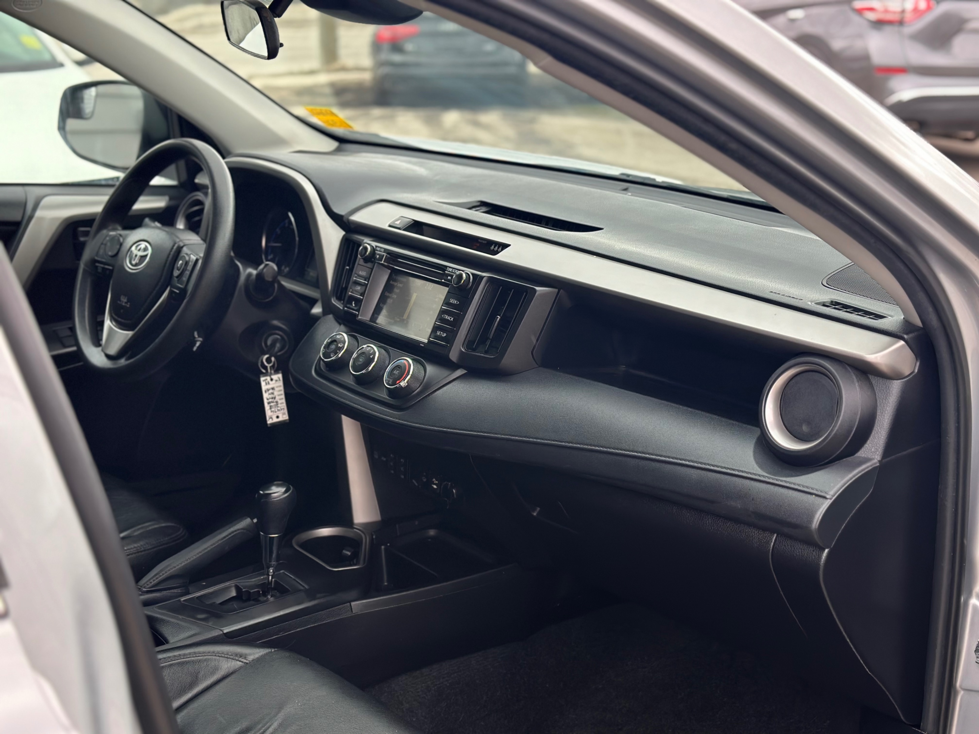 /gundhu/2018-Toyota-RAV4-20108189144855215.jpg