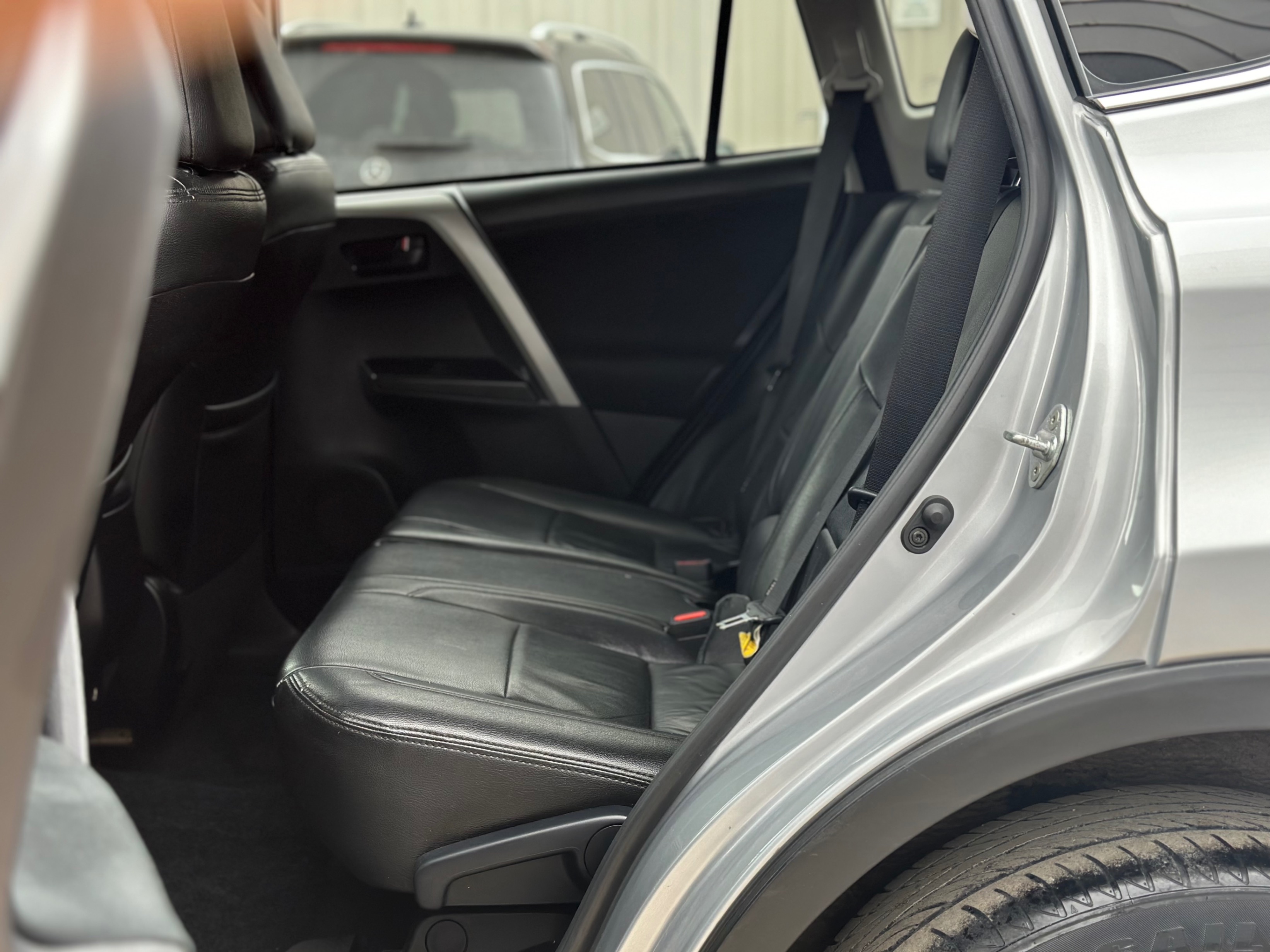 /gundhu/2018-Toyota-RAV4-4912724145468259.jpg