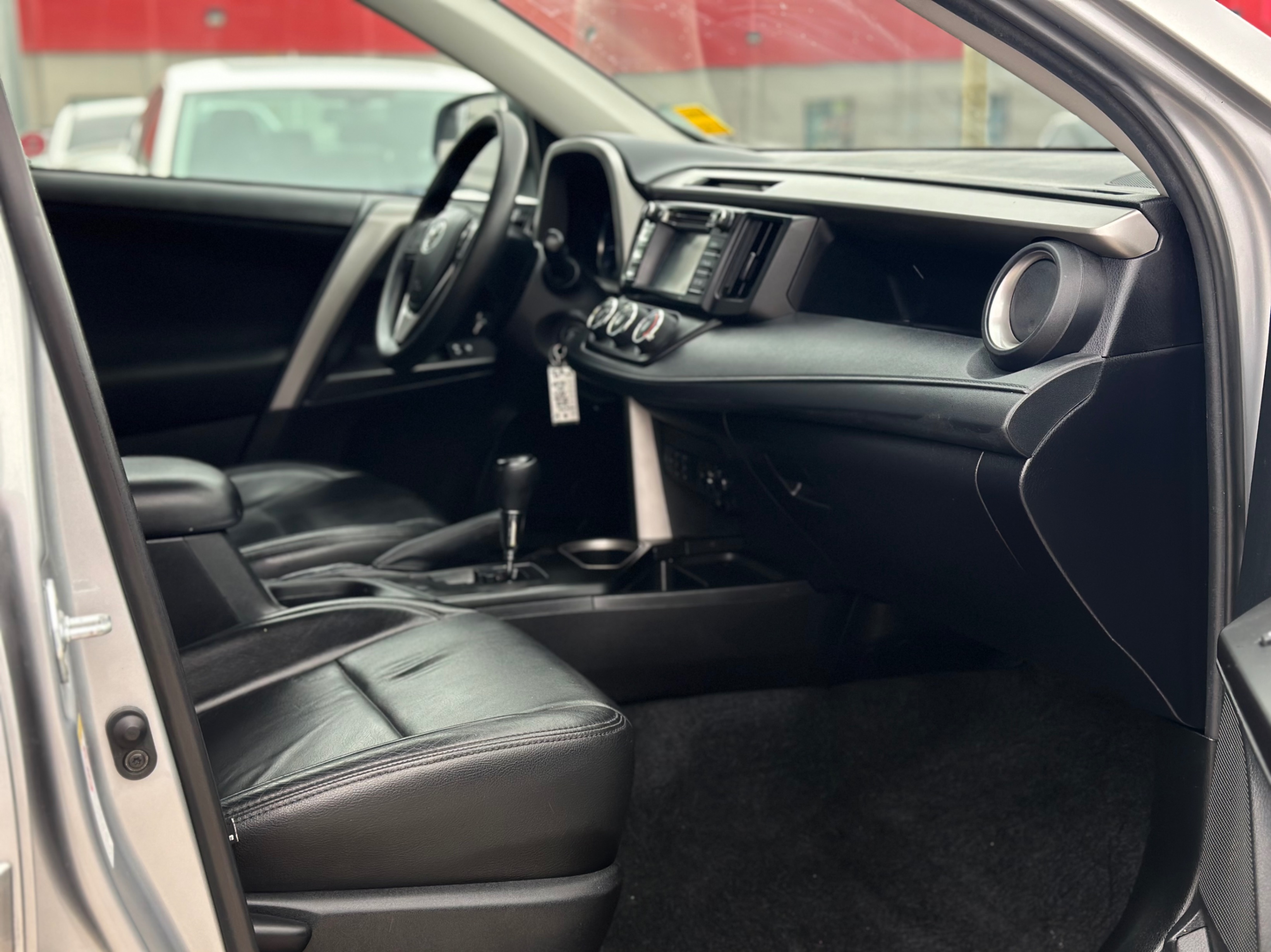 /gundhu/2018-Toyota-RAV4-7563187811007857.jpg