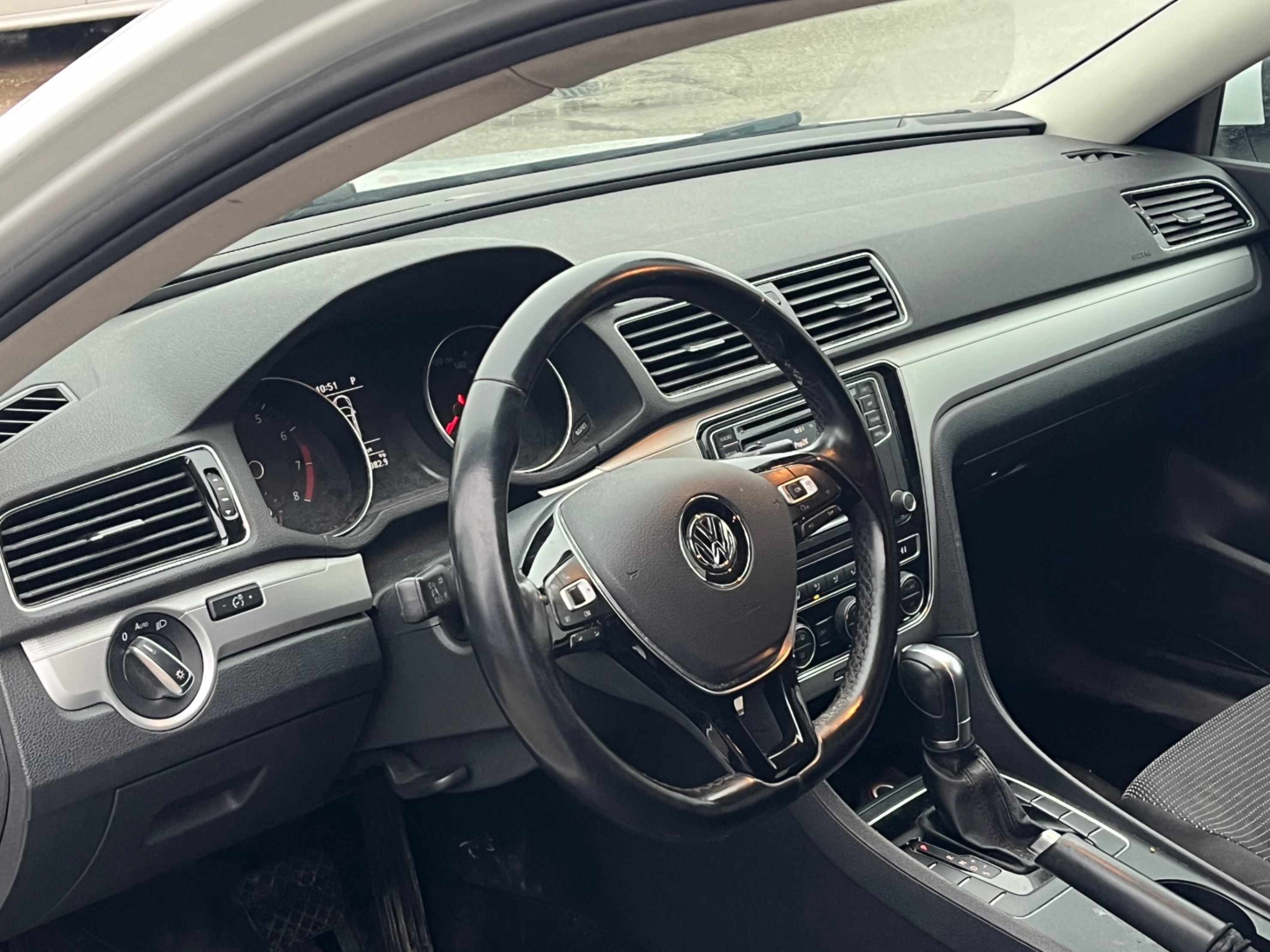 /gundhu/2018-Volkswagen-Passat-10528005126252737.jpg