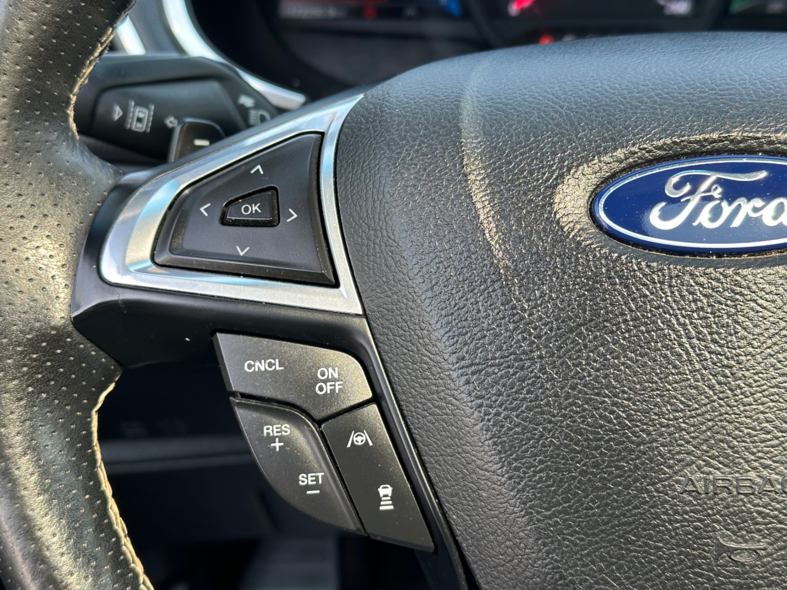 /gundhu/2019-Ford-Edge-16736808356433763.jpg
