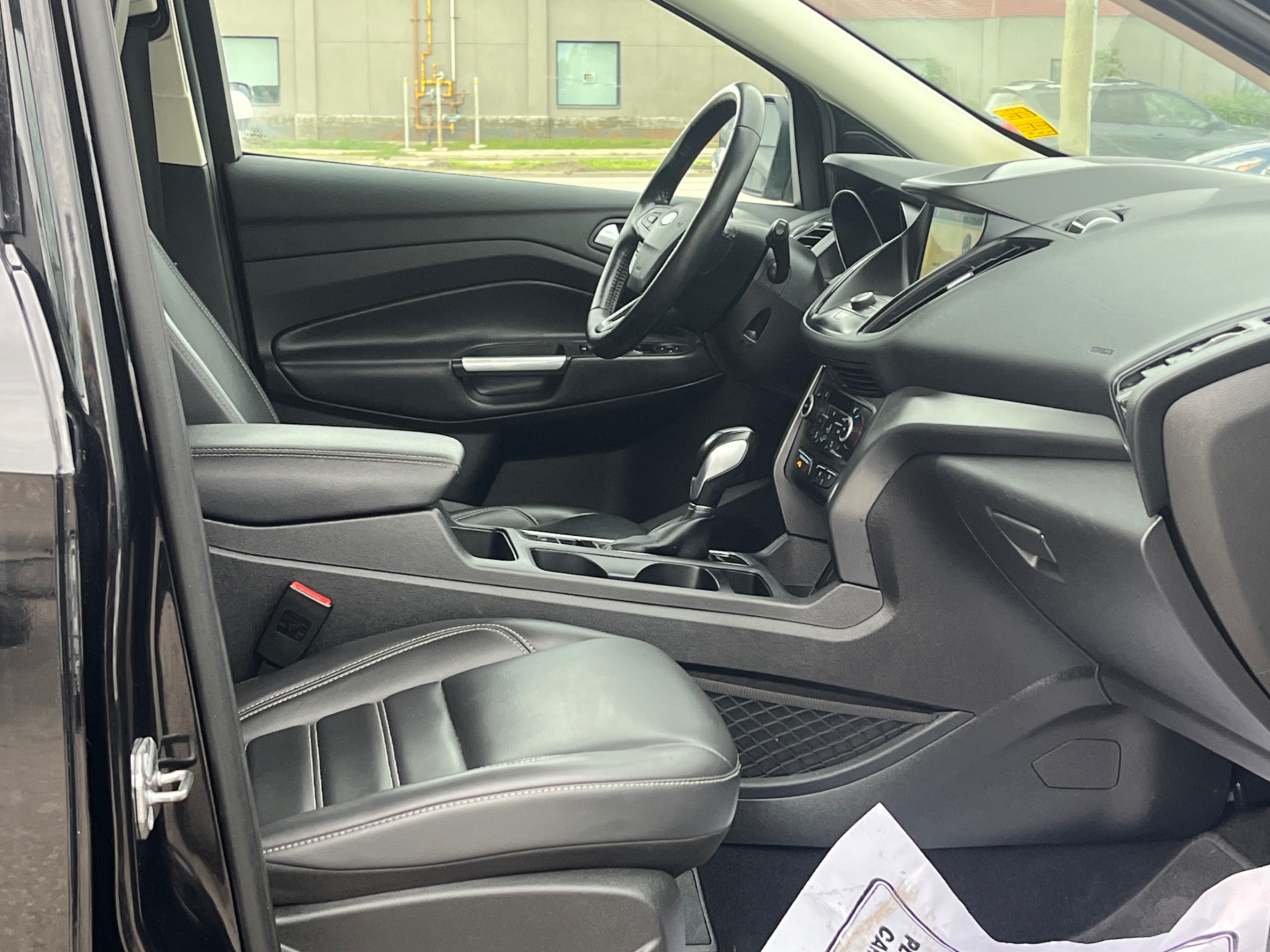 /gundhu/2019-Ford-Escape-03187423229931752.jpg
